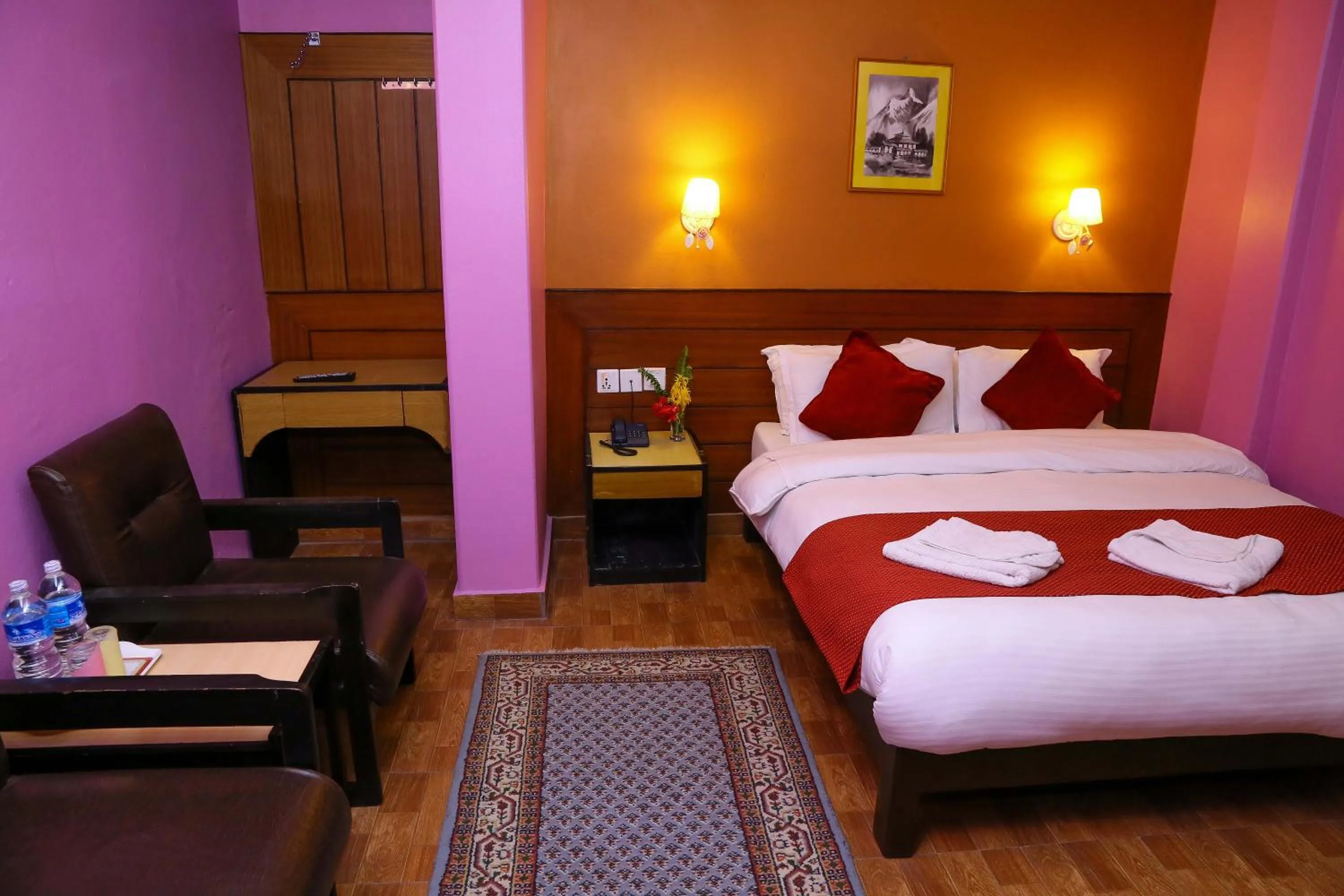 Deluxe Double or Twin Room with Balcony - single occupancy in Hotel Silver Oaks Inn