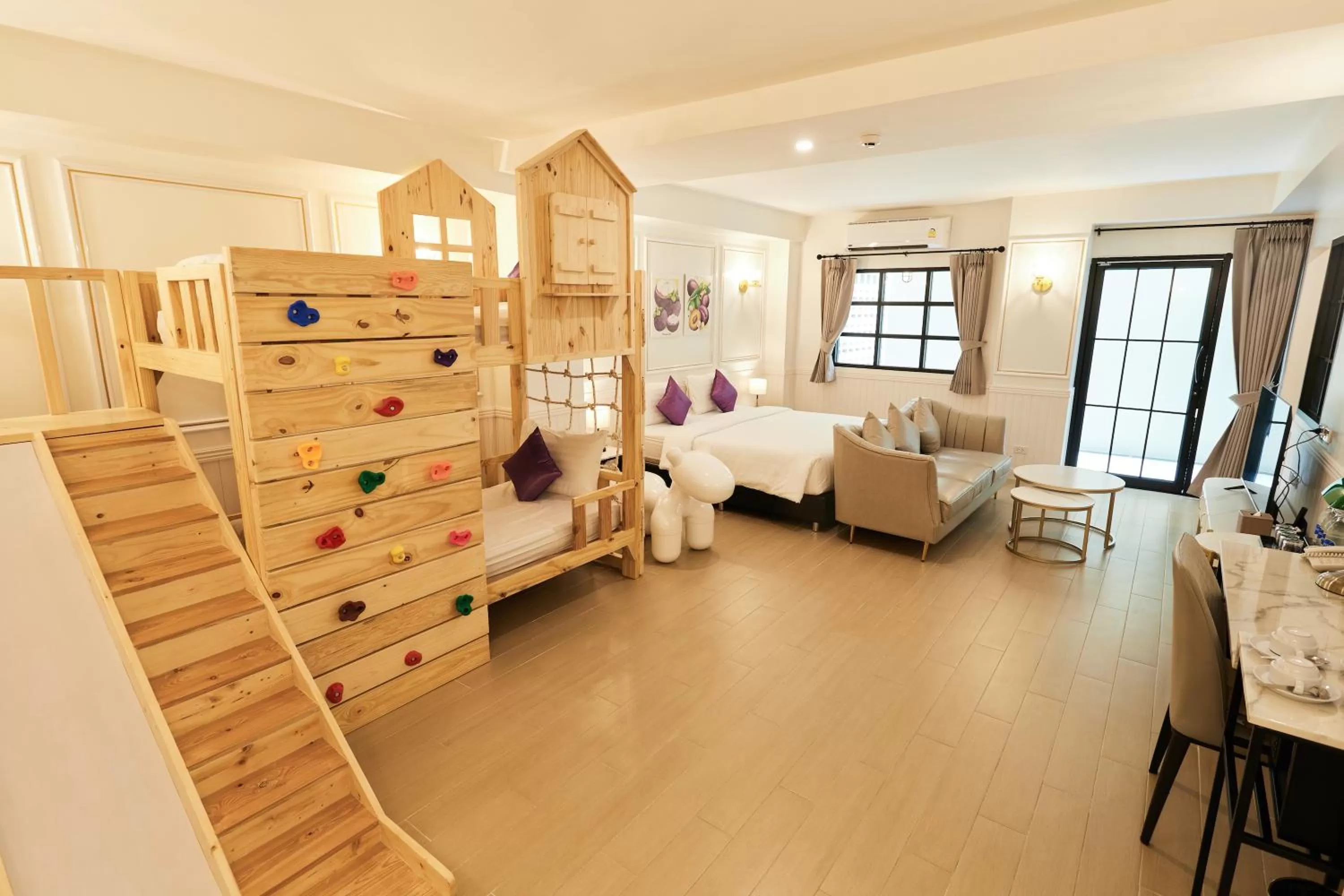 Family Room in Rose Apple Hotel