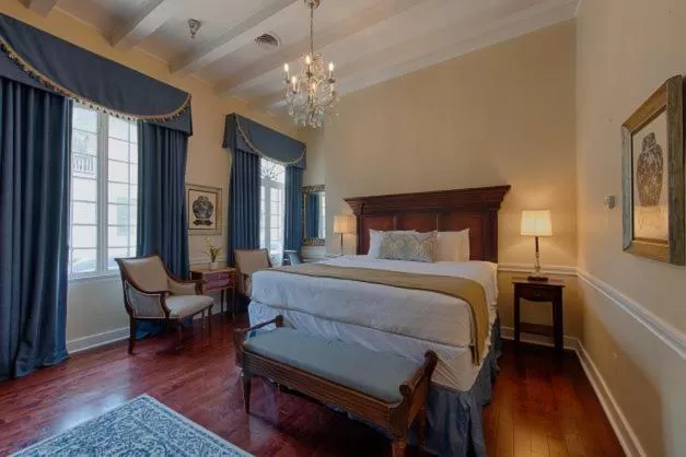 Suite with One King Bed in Hotel St. Pierre French Quarter