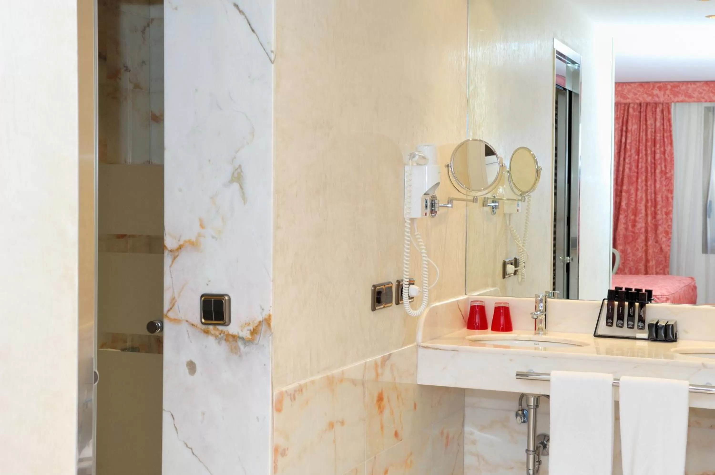 Executive Junior Suite in Best Western Premier CMC Girona