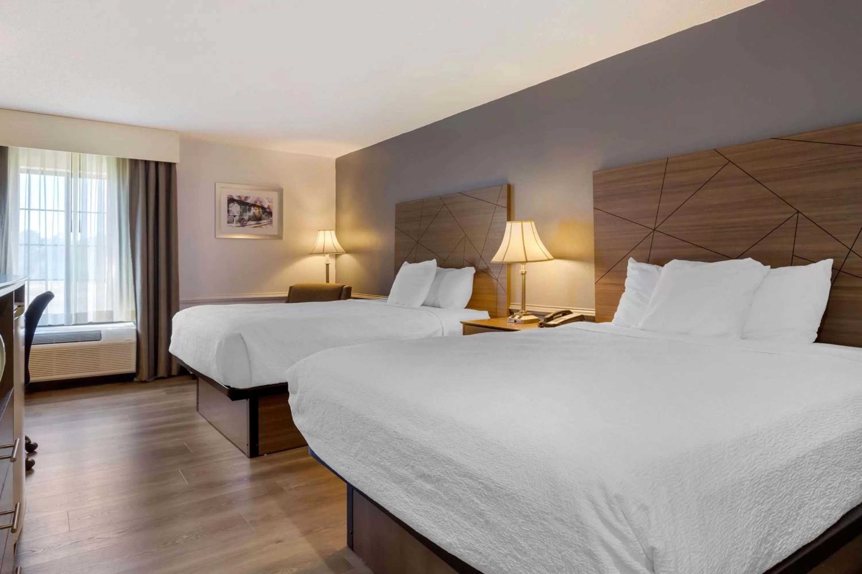 Queen Room with Two Queen Beds - Non-Smoking in Best Western Plus South Hill Inn