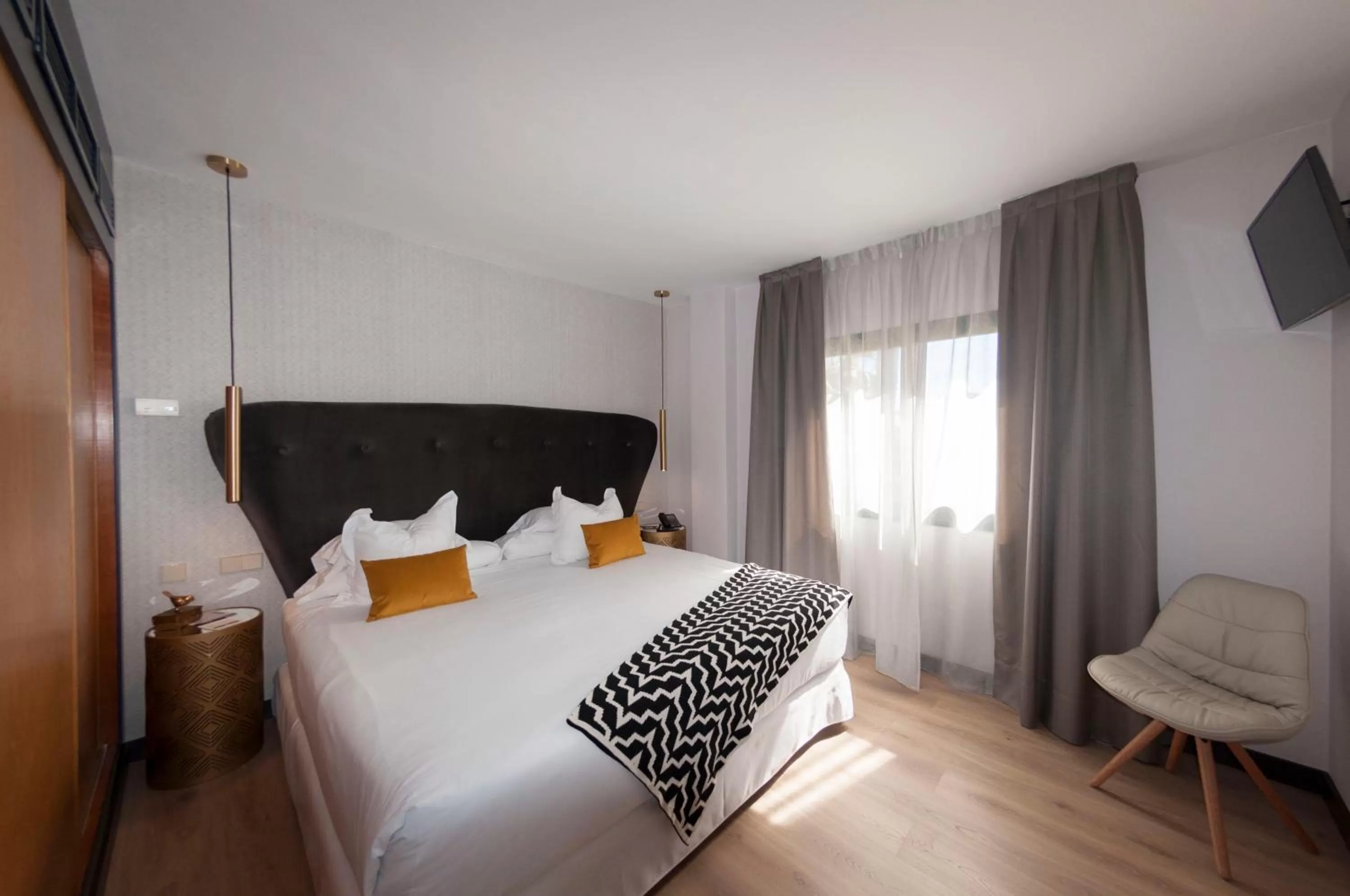 Deluxe Suite with Spa Bath in Hotel La Laguna Spa & Golf