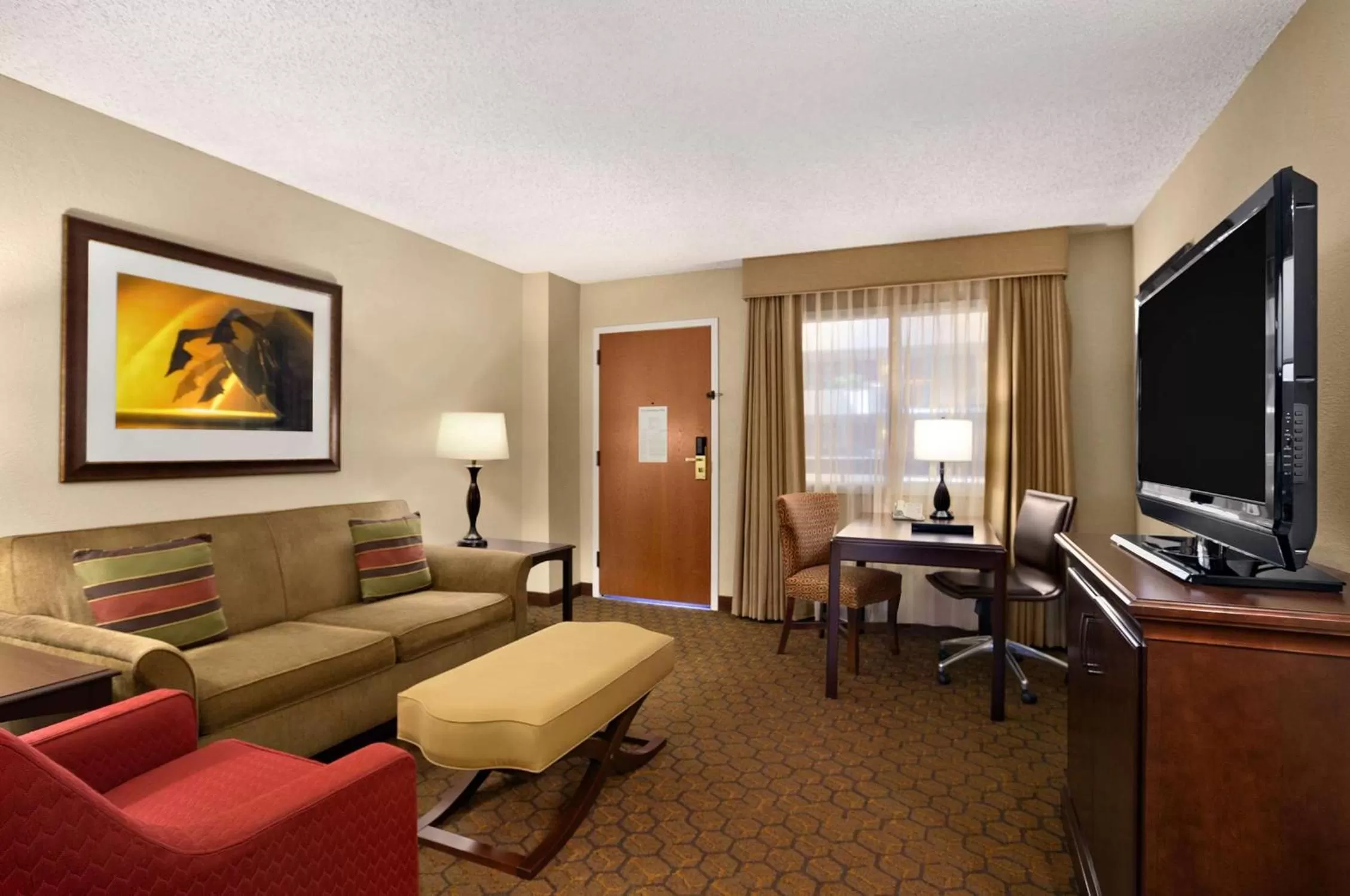 Premium King Suite - Non-Smoking in Embassy Suites by Hilton Austin Arboretum
