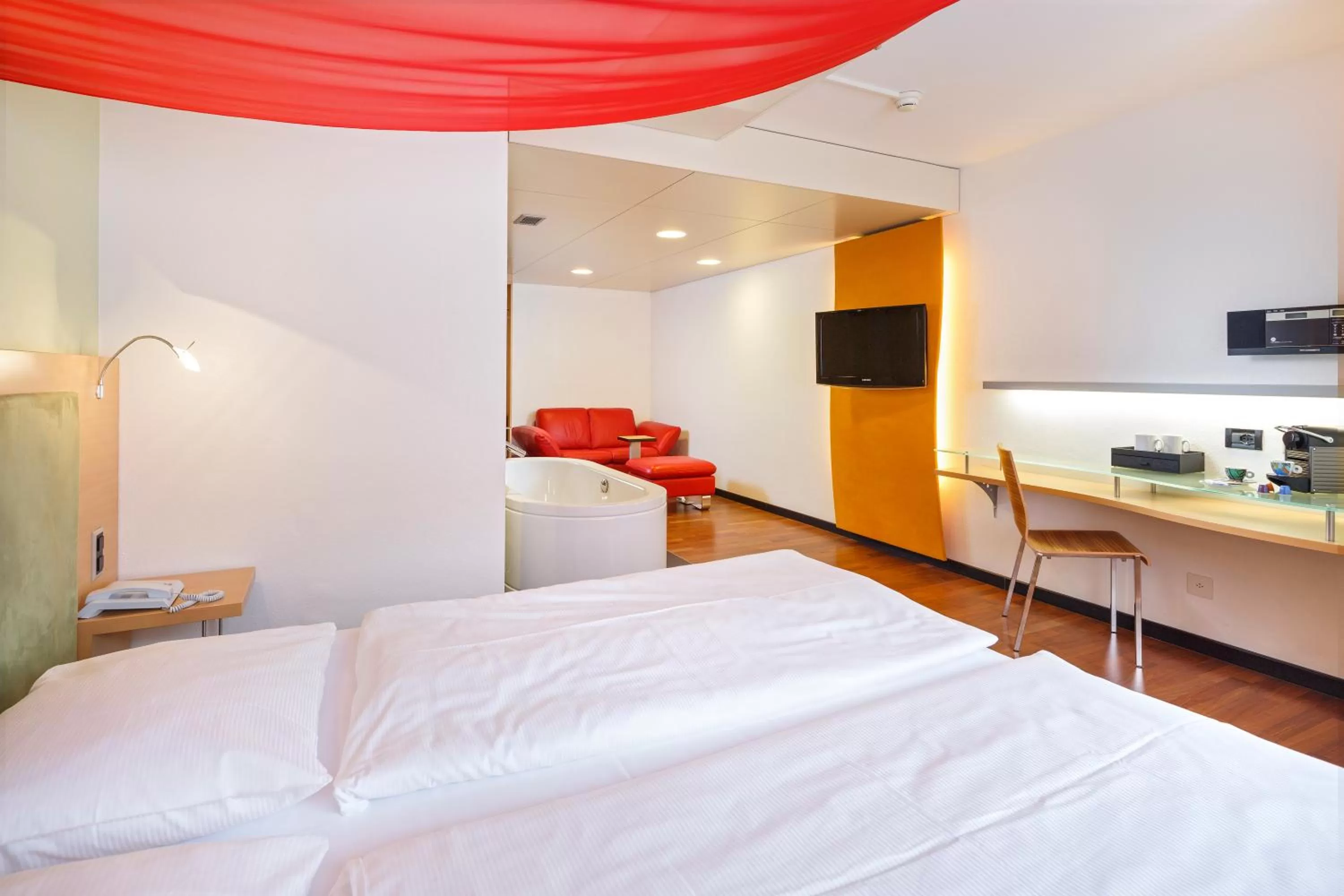 Deluxe Double Room - single occupancy in Ramada by Wyndham Baden Hotel du Parc