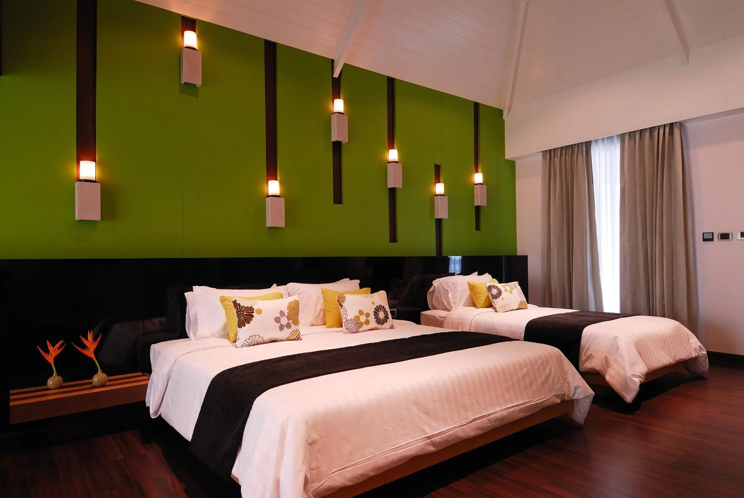 Pavilion in Long Beach Garden Hotel & Pavilions