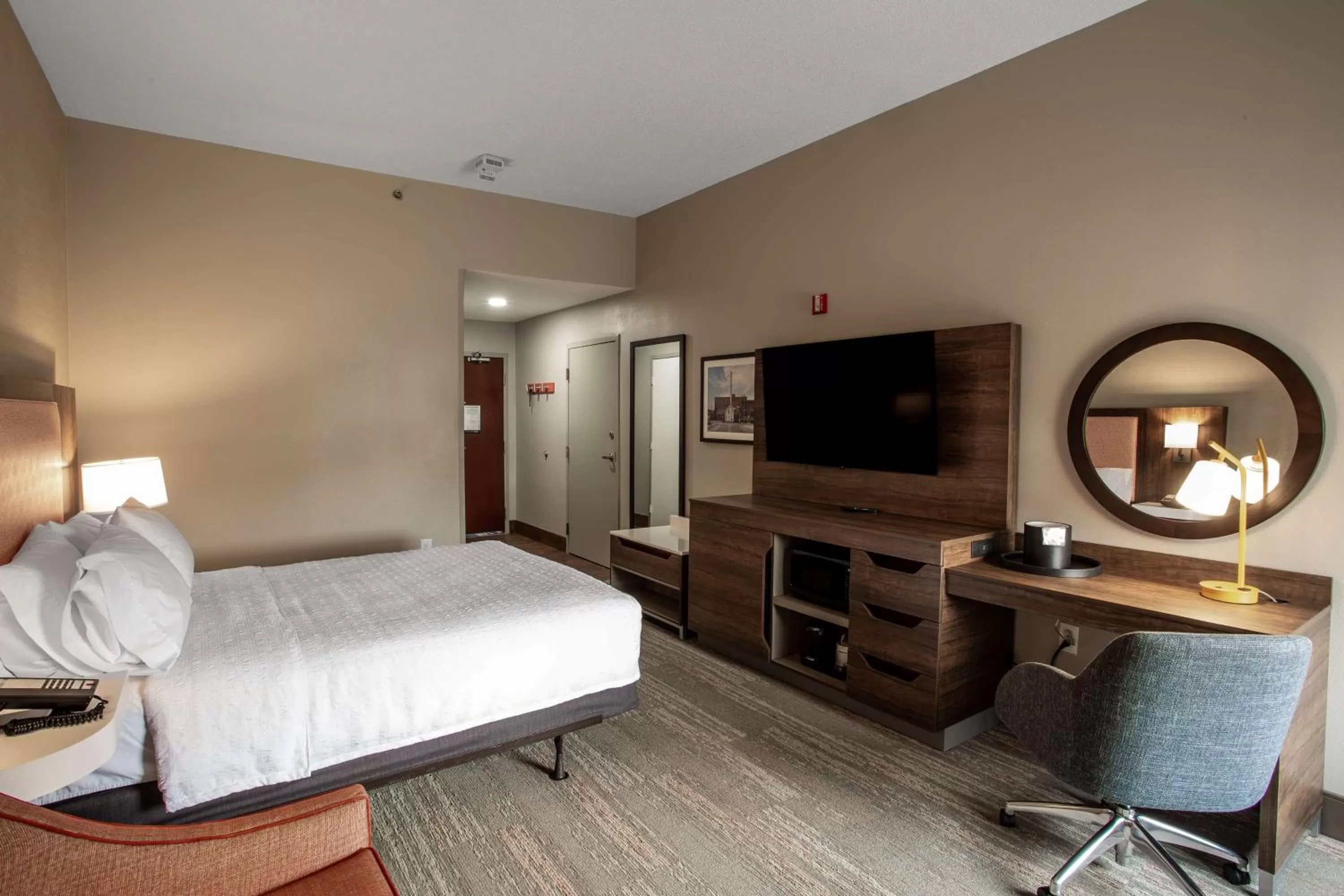 King Room - Mobility Access/Non-Smoking in Hampton Inn Springfield