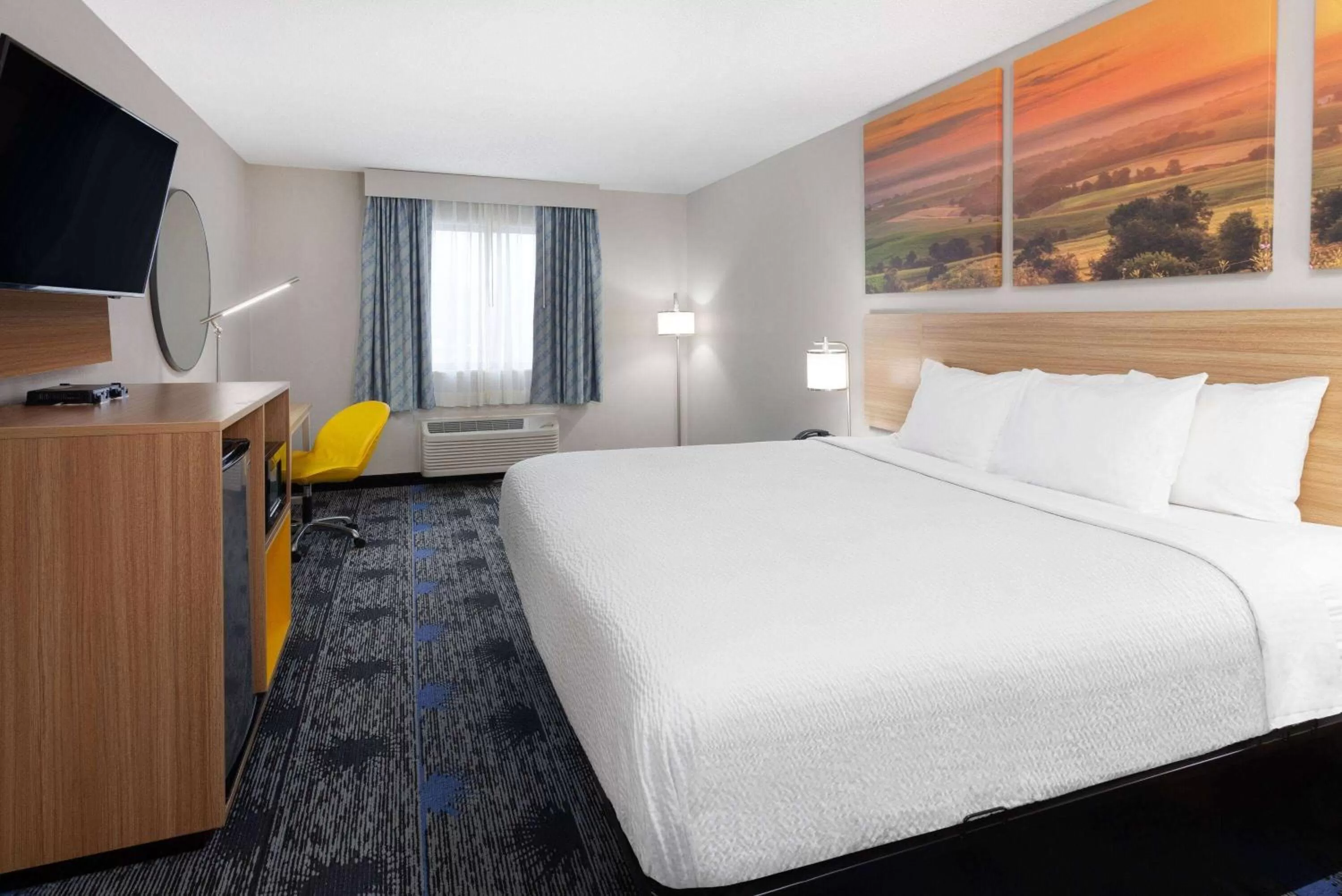 King Room - Smoking in Days Inn by Wyndham Wooster