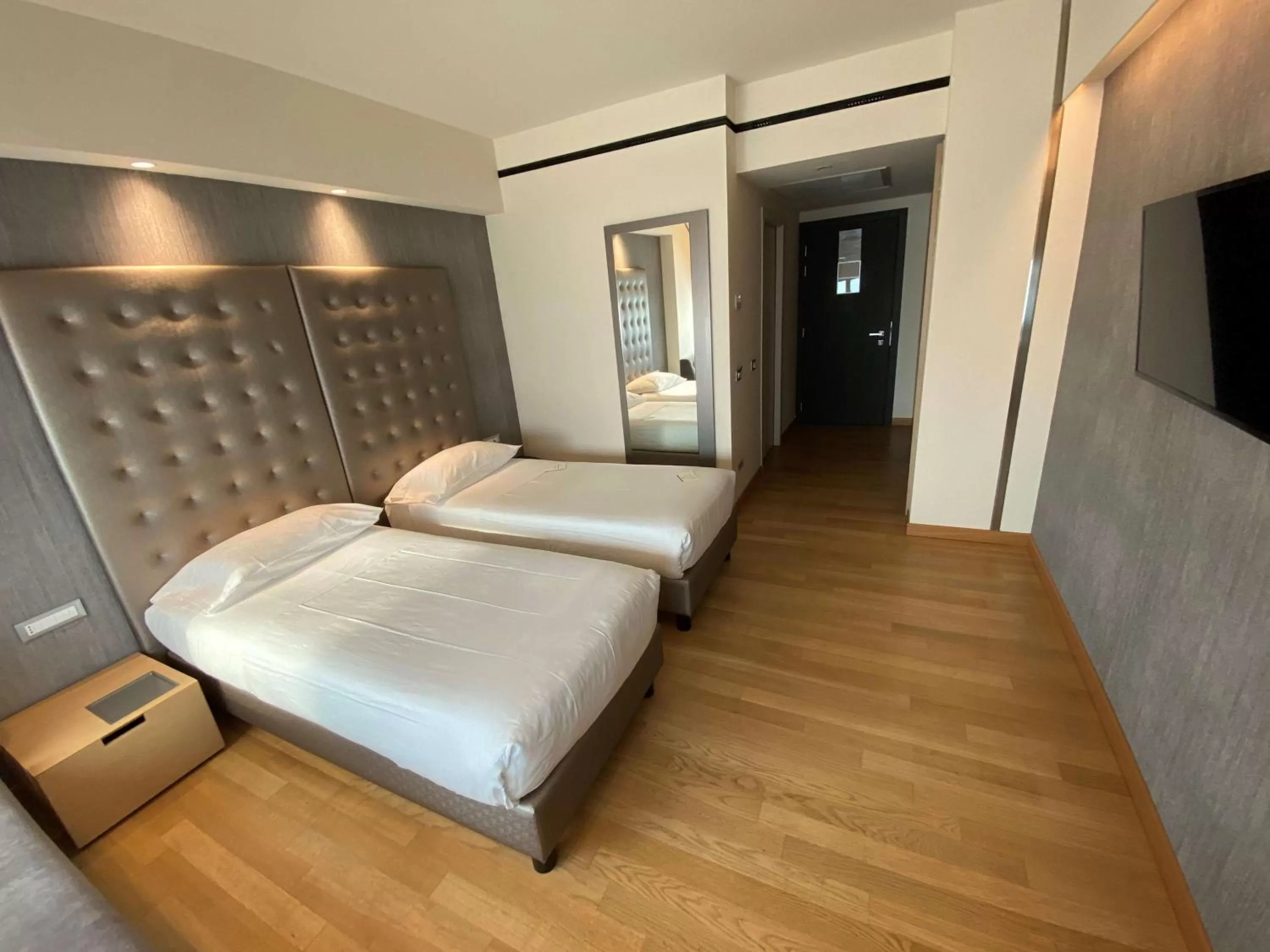 Economy Twin Room - Disability Access in Devero Hotel & Spa, BW Signature Collection