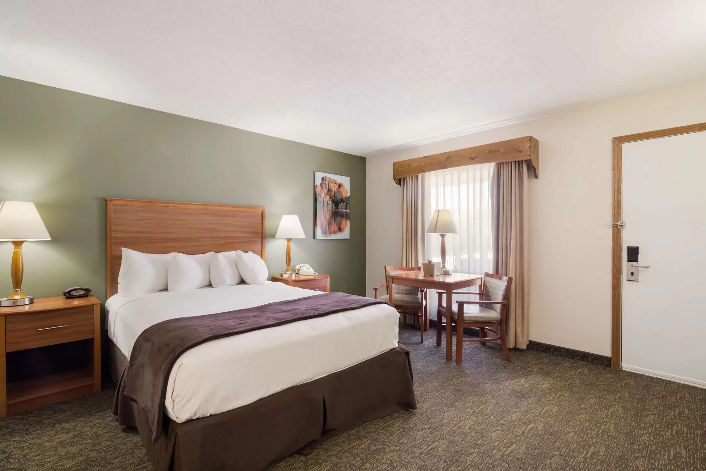 Queen Room - Disability Access in Best Western Graham's