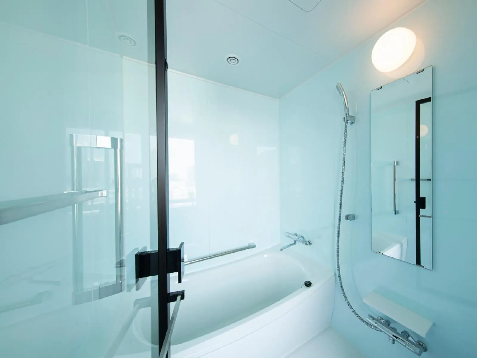 Deluxe Twin Room - Smoking in Hotel Intergate Osaka Umeda