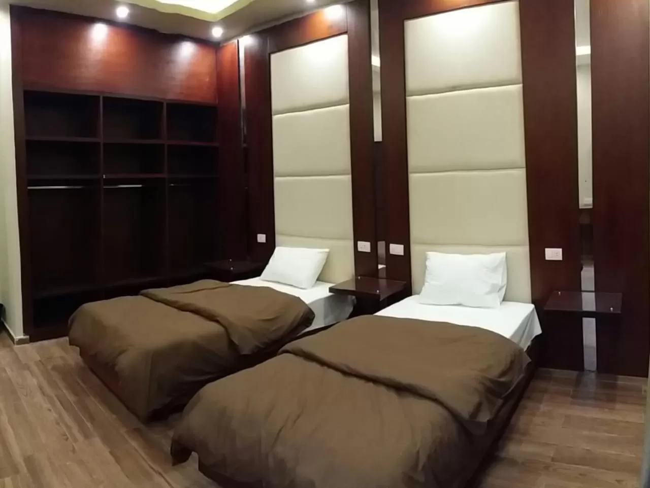 Double Room with Private Bathroom in Grand Palace Hotel