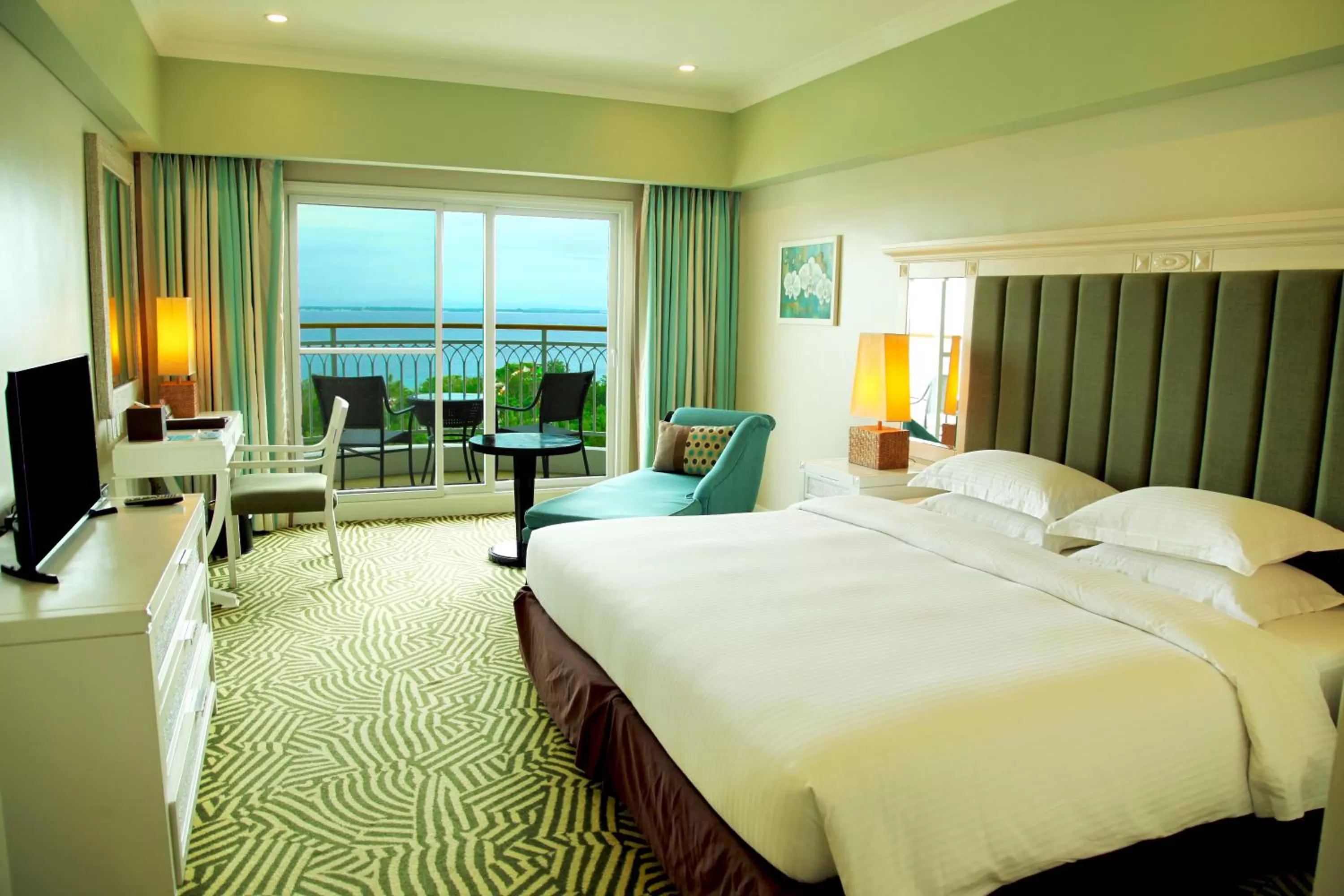 Deluxe Ocean View Room in Jpark Island Resort & Waterpark Cebu