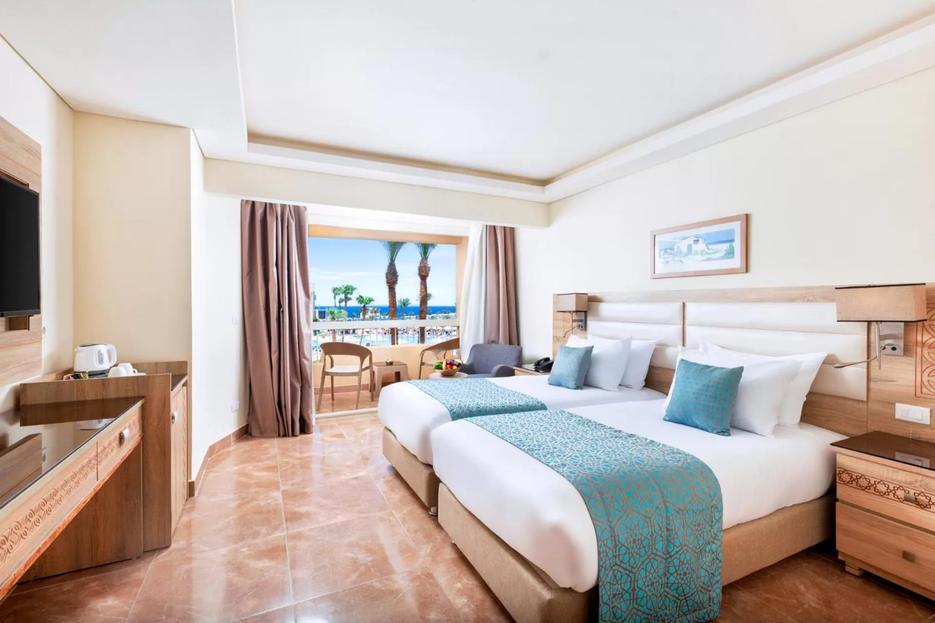 Deluxe Triple Room with Sea View in Beach Albatros Aqua Park - Hurghada