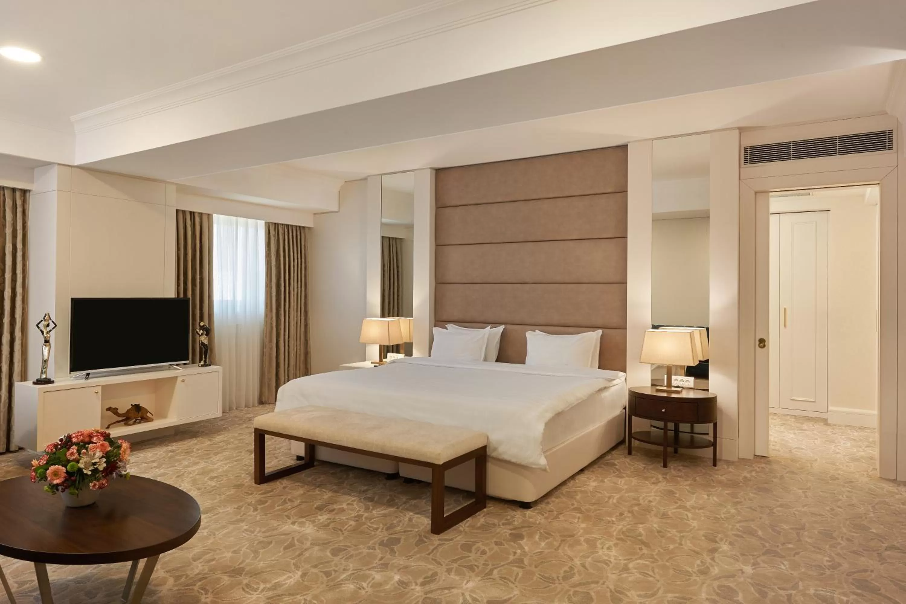 Presidential Suite with King Bed in Wyndham Tashkent