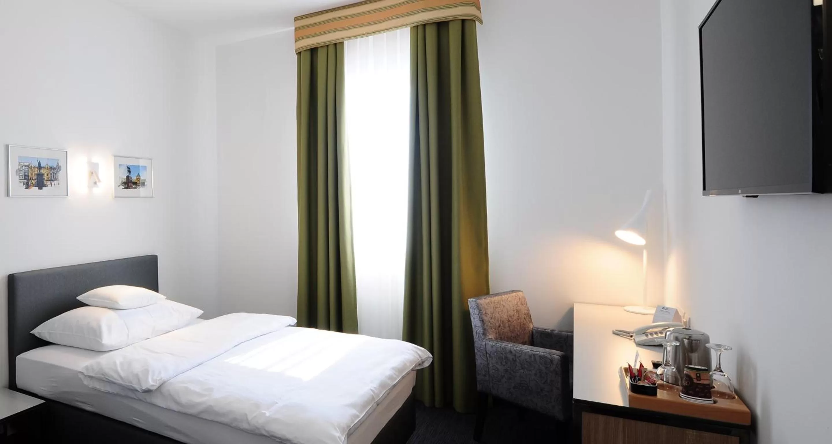 Superior Single Room in Best Western Airport Hotel Stella