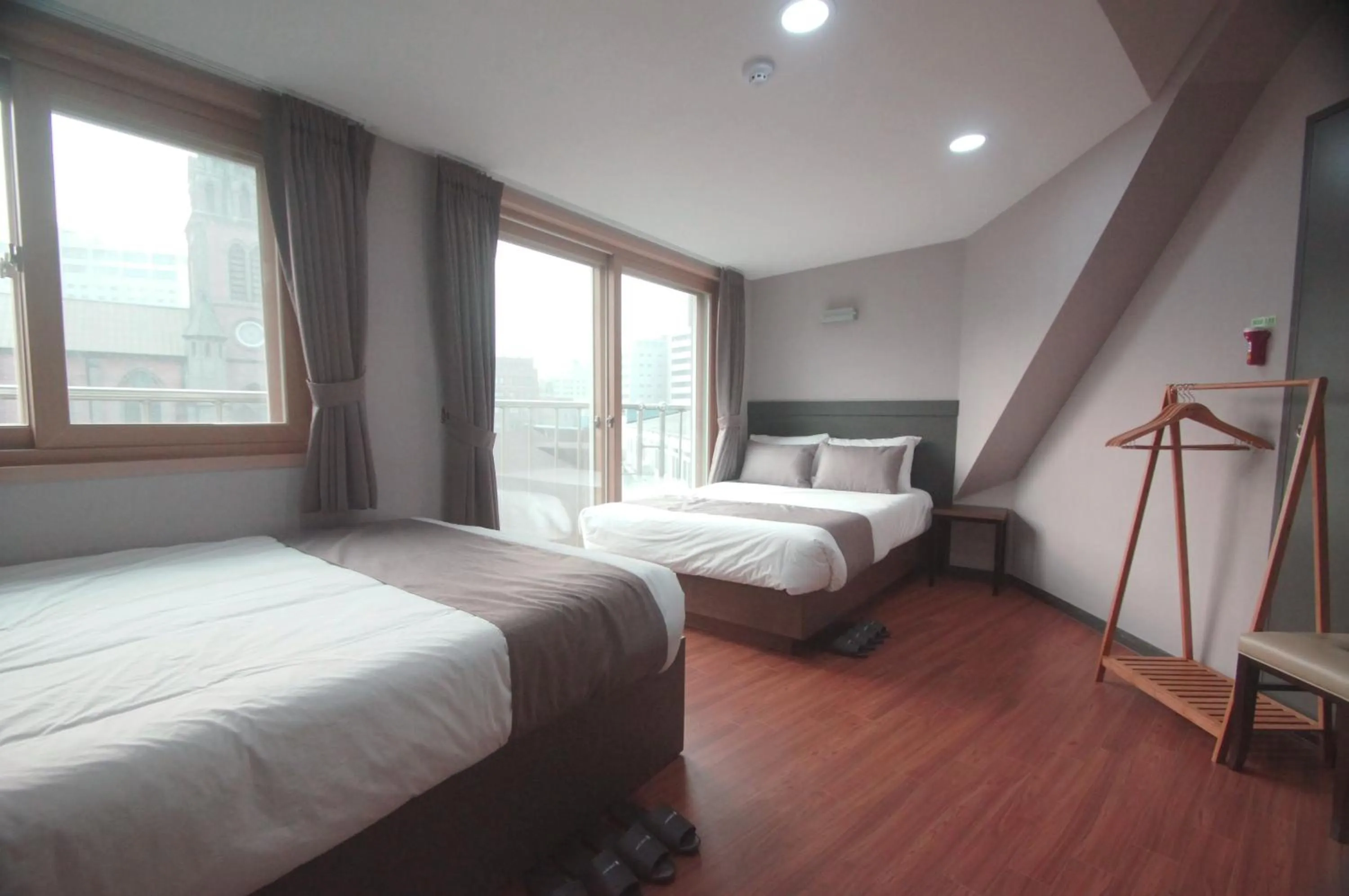 Deluxe Quadruple Room in Ehwa In Myeongdong