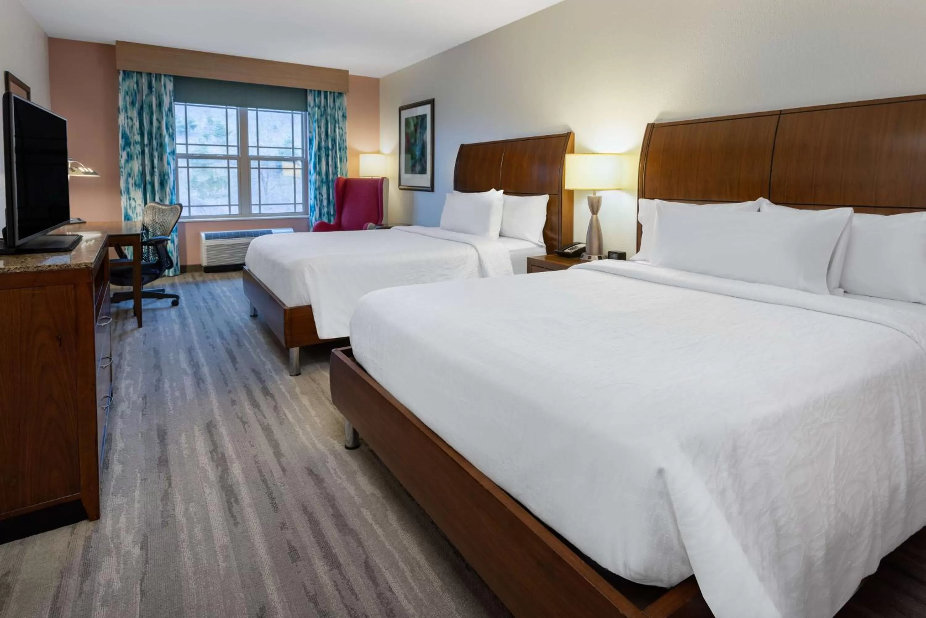 Queen Room with Two Queen Beds - Hearing Access in Hilton Garden Inn Roanoke