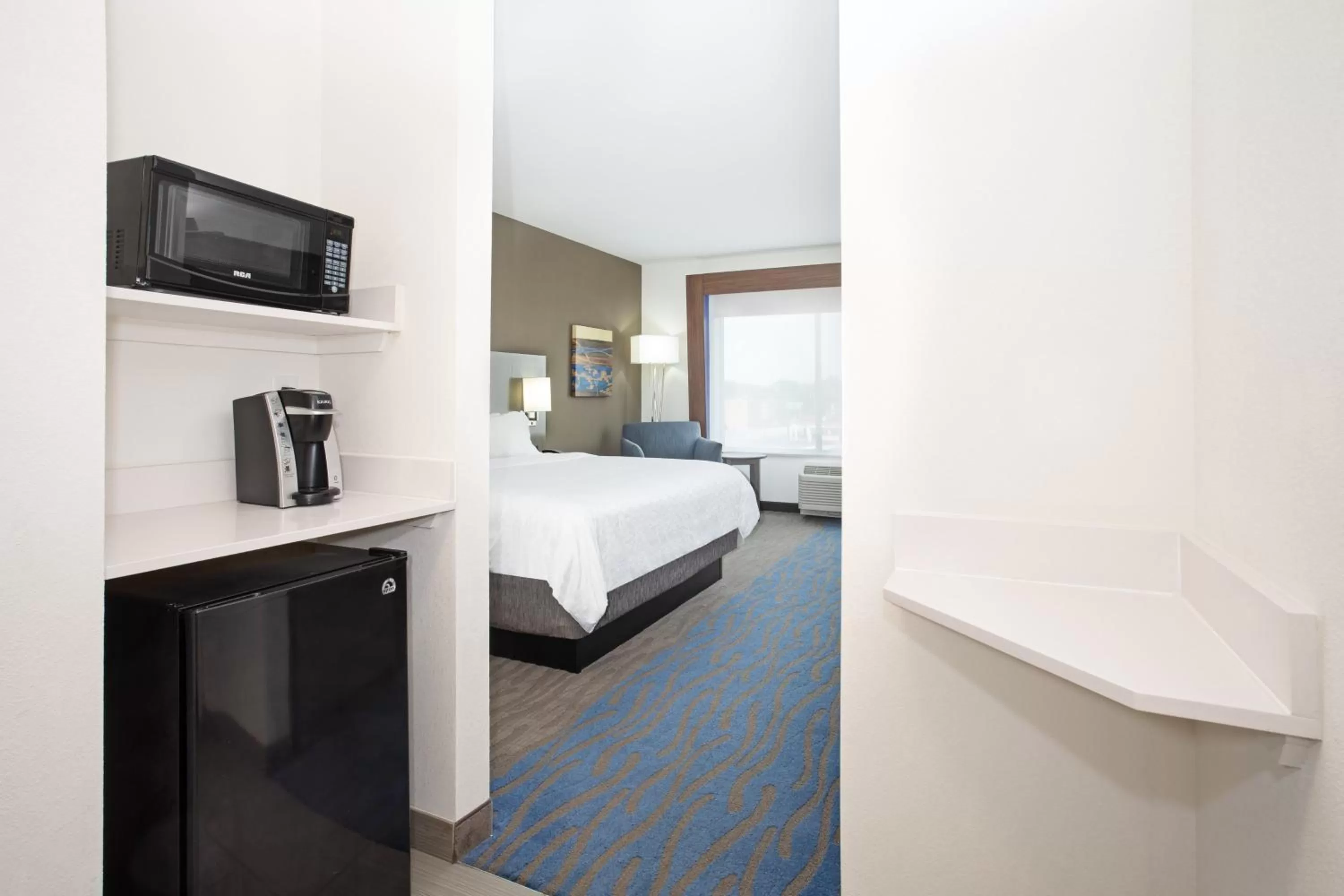 Standard King Room in Holiday Inn Express & Suites Great Bend by IHG