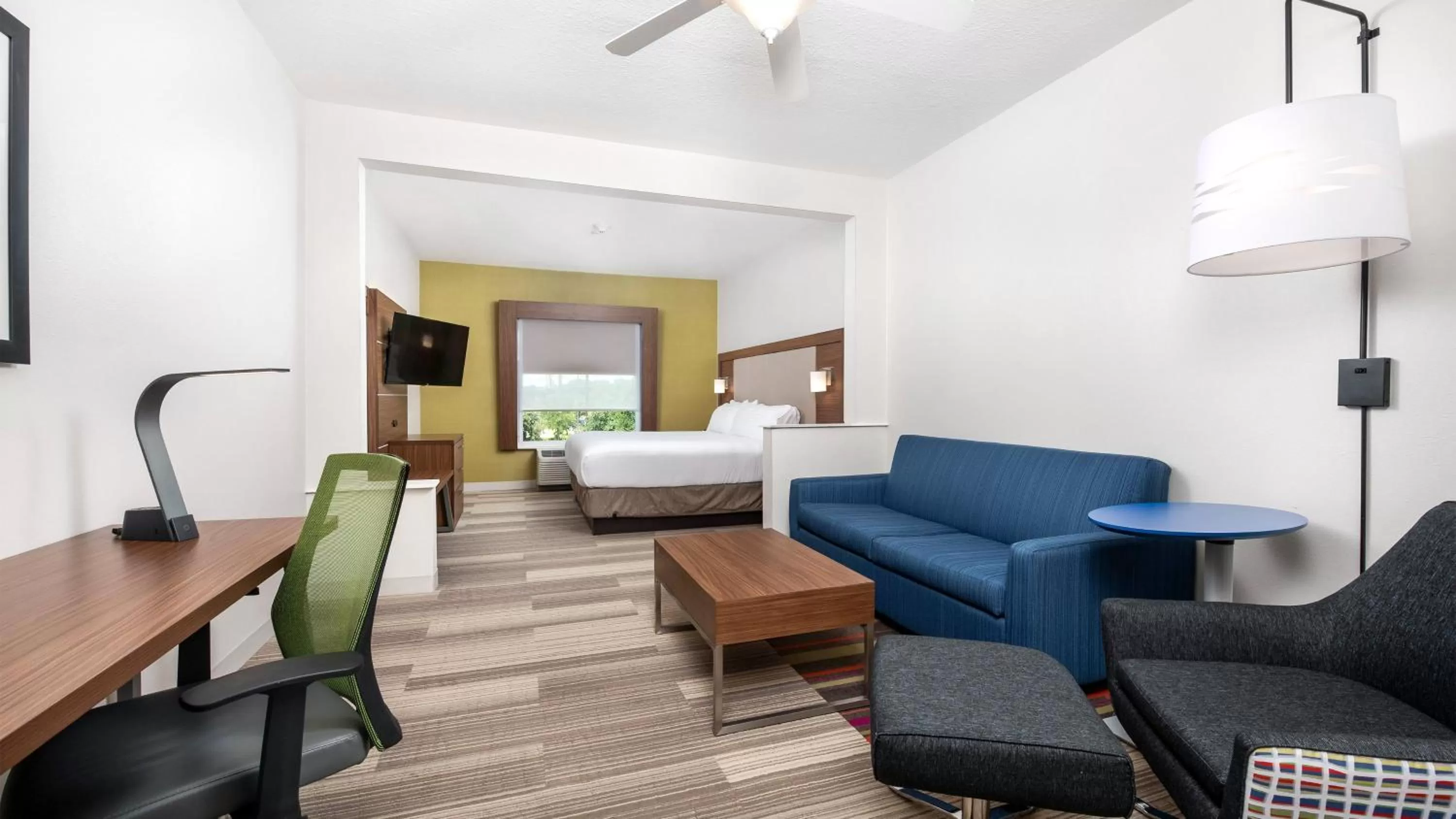 King Suite with Sofa Bed in Holiday Inn Express Hotel and Suites Conroe by IHG