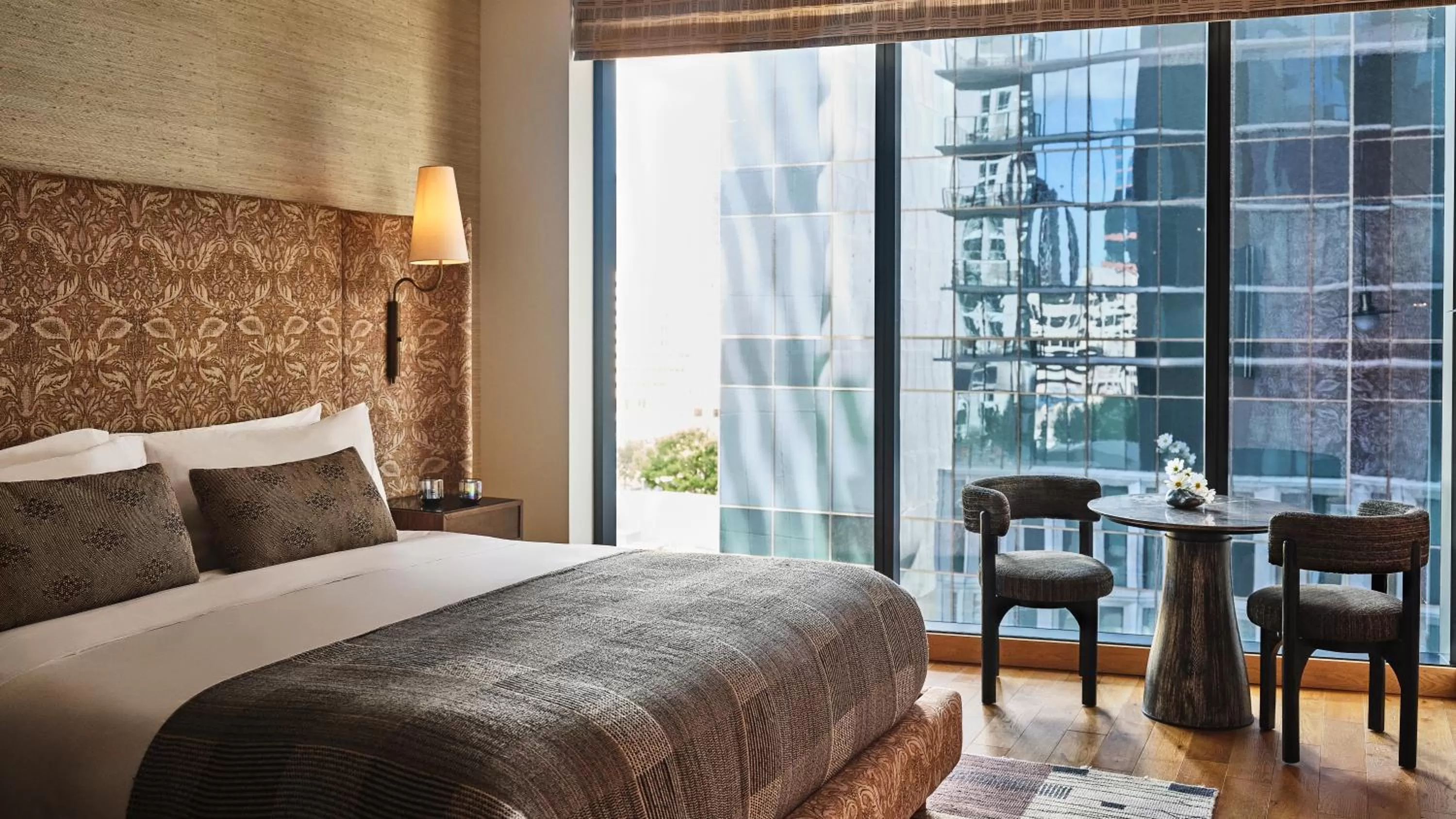 Premier King Room - Disability Access in Austin Proper Hotel, a Member of Design Hotels