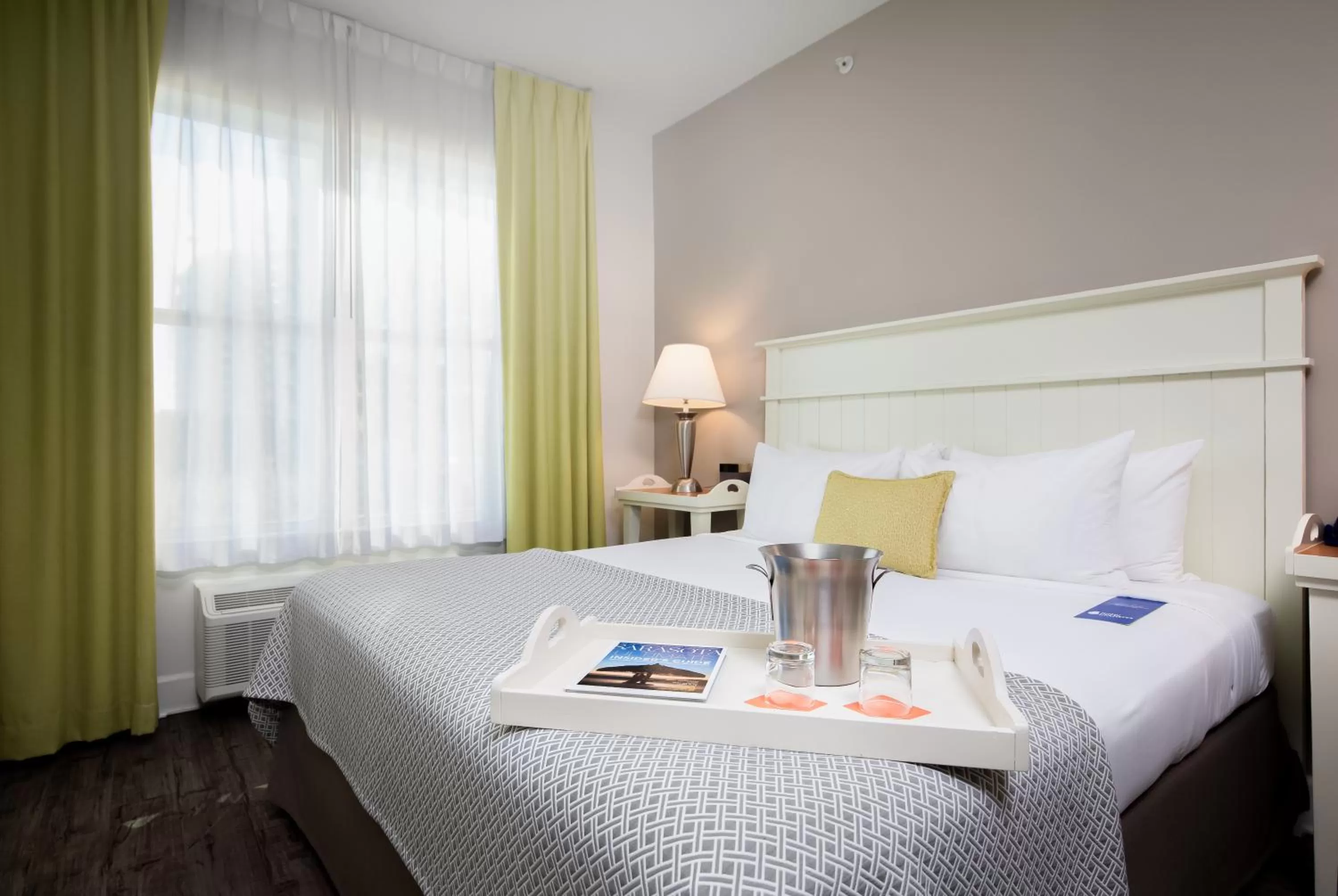 Standard  Room in Hotel Indigo - Sarasota, an IHG Hotel