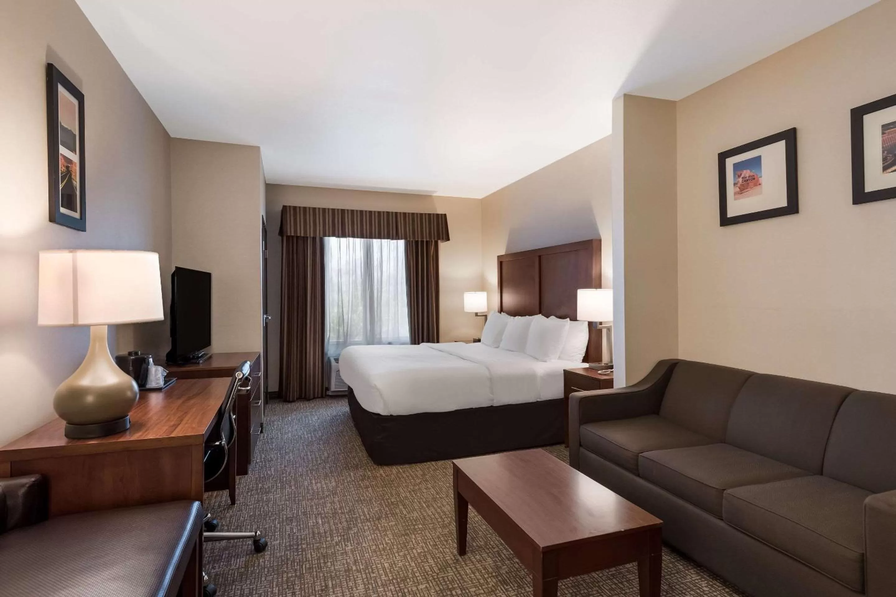 King Suite - Non-Smoking in Comfort Inn & Suites Las Vegas - Nellis