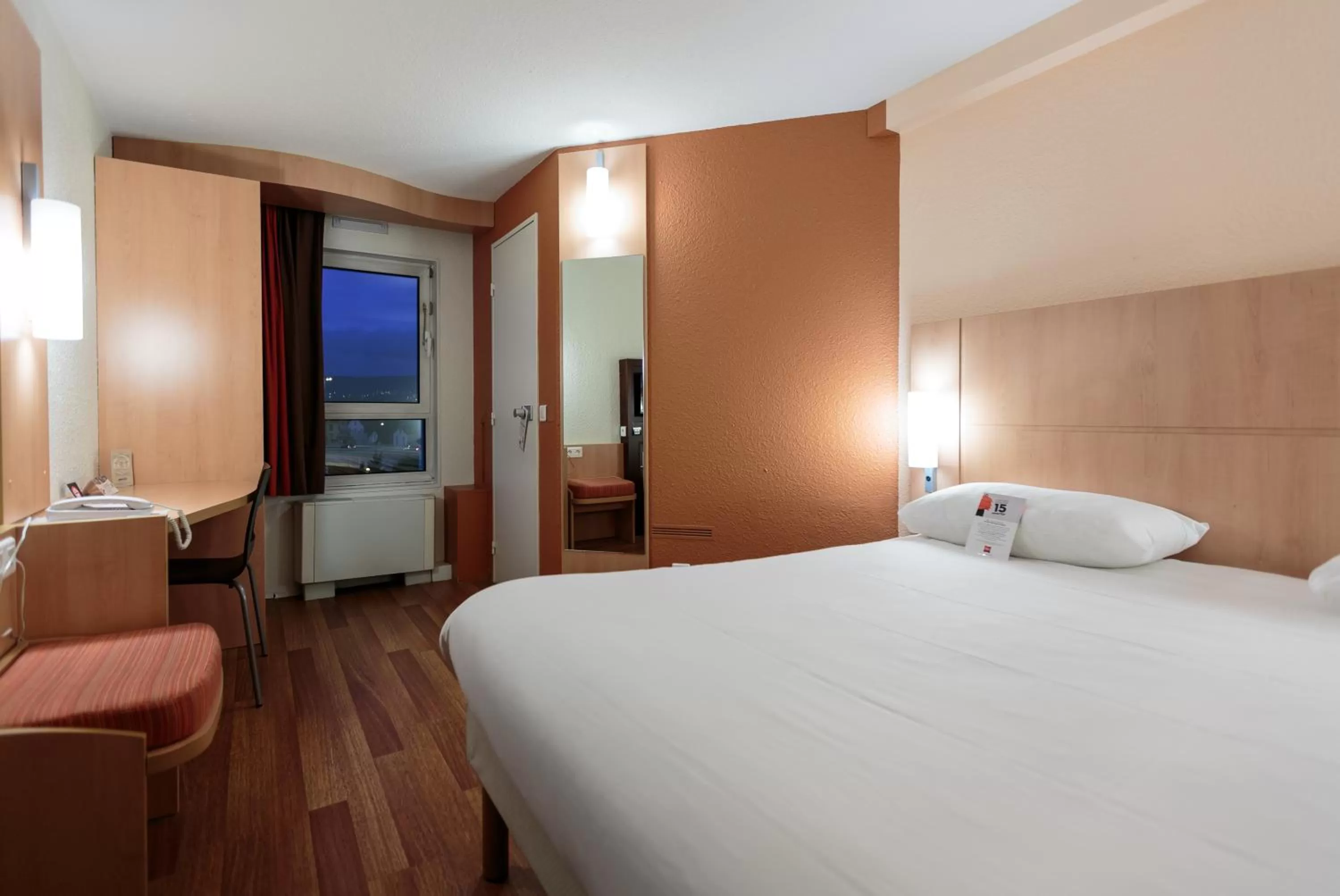 Room for 1 or 2 people in ibis Clermont Ferrand Sud Herbet