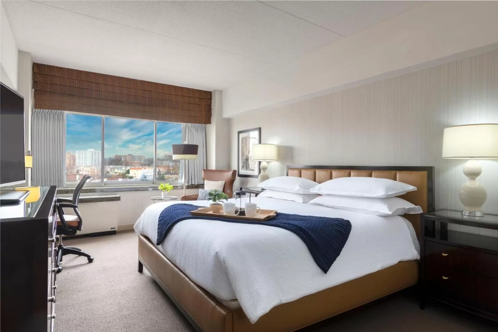 Deluxe Queen Room in The Stamford Hotel