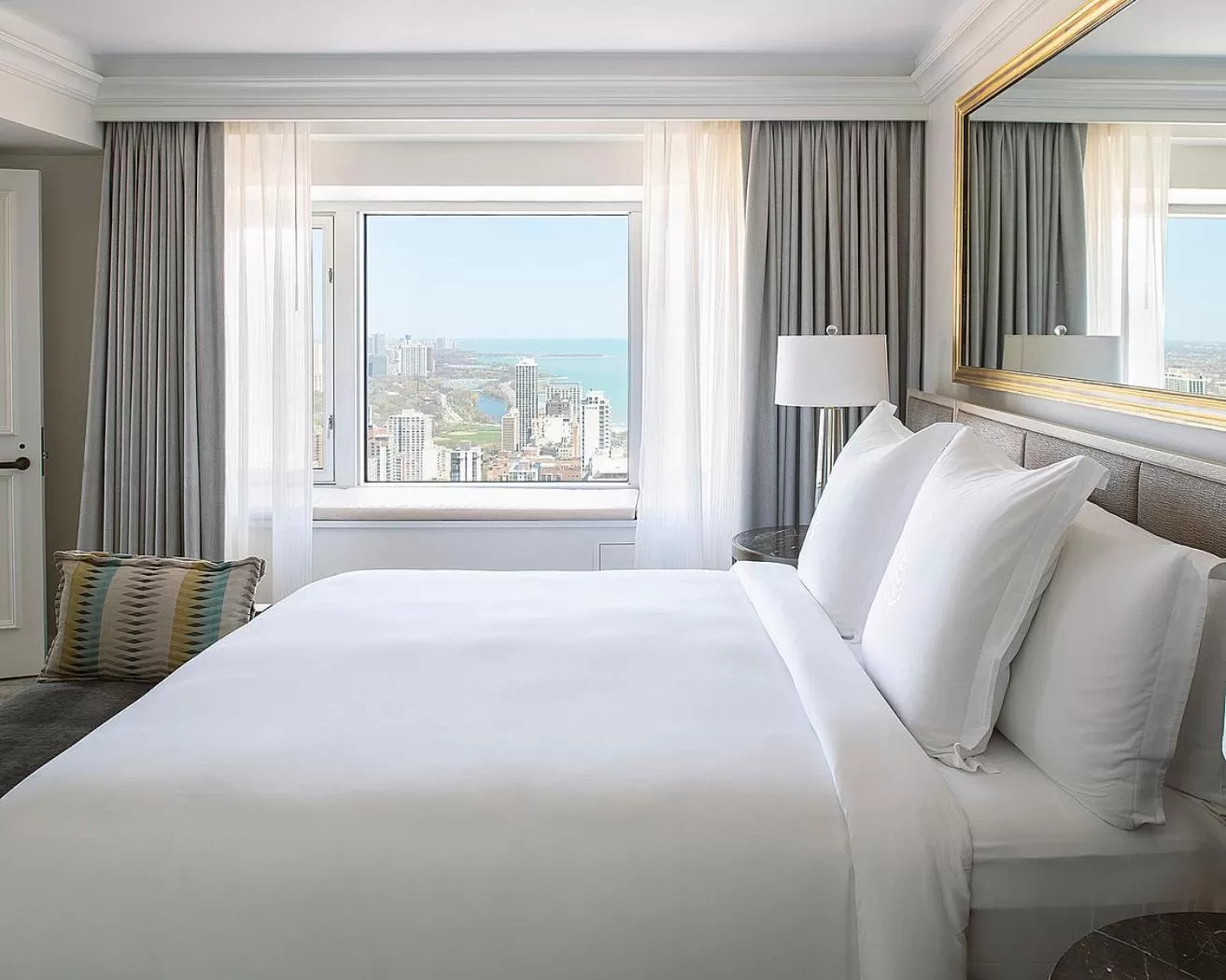 Accessible Premier Suite King in Four Seasons Chicago