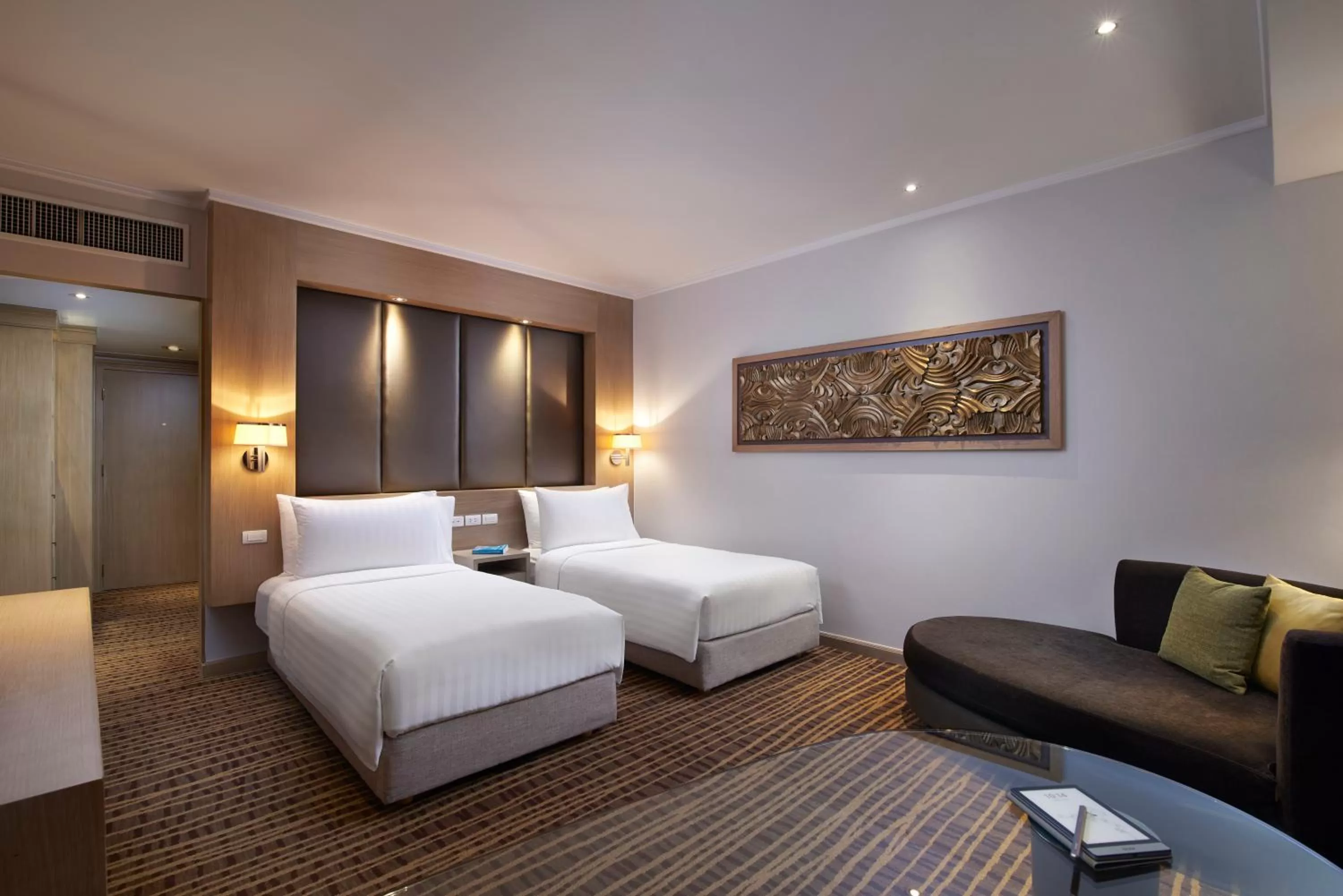 Deluxe Twin Room in Amari Bangkok