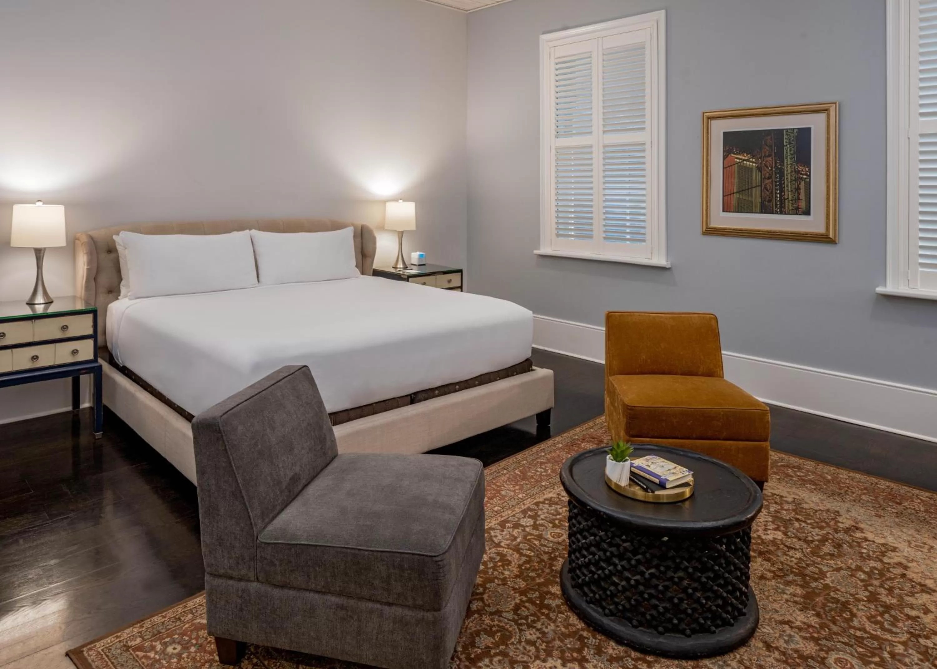 Studio King Annex Building in Pelham Hotel