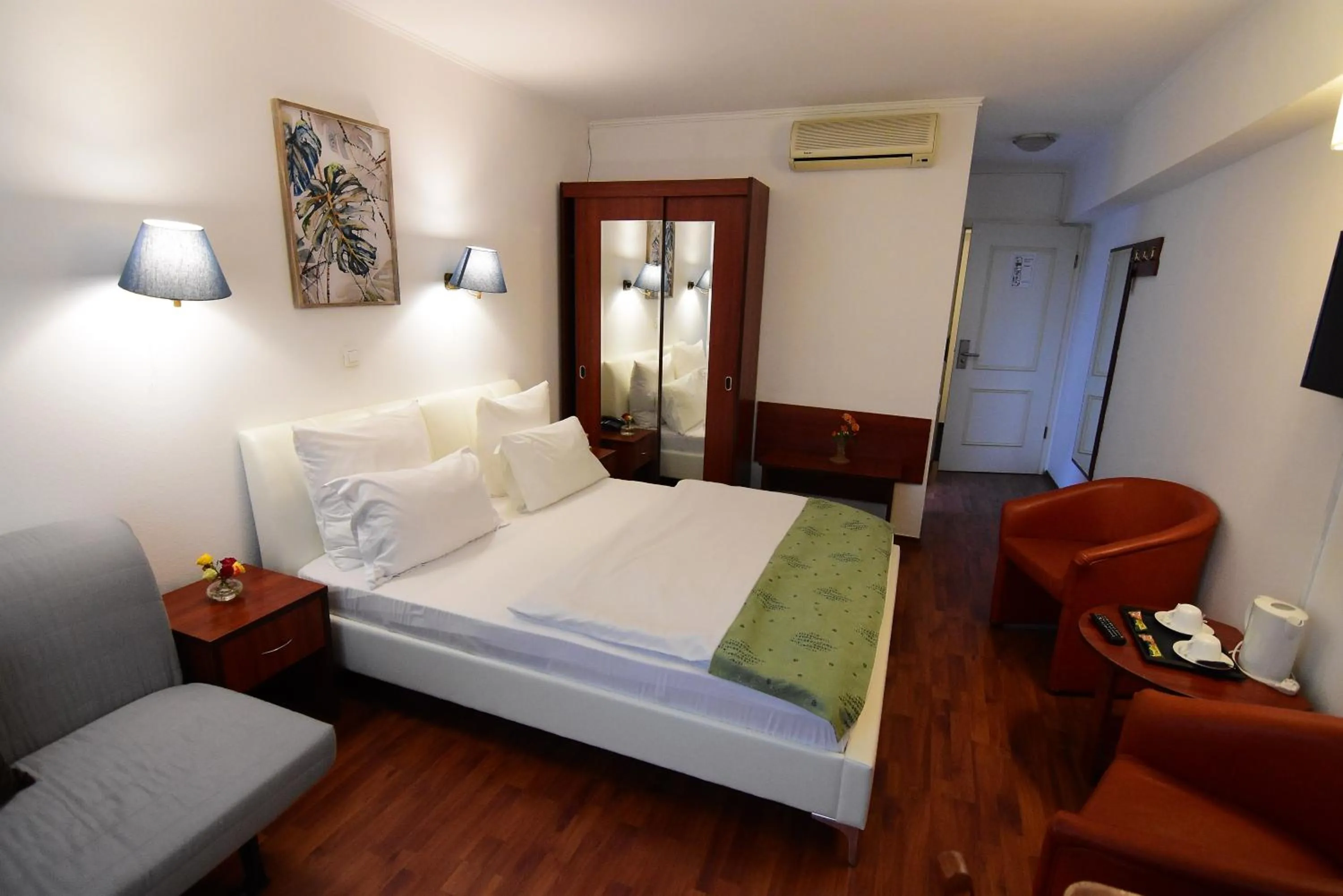 Standard Double in Atrium Hotel Bucharest City Center