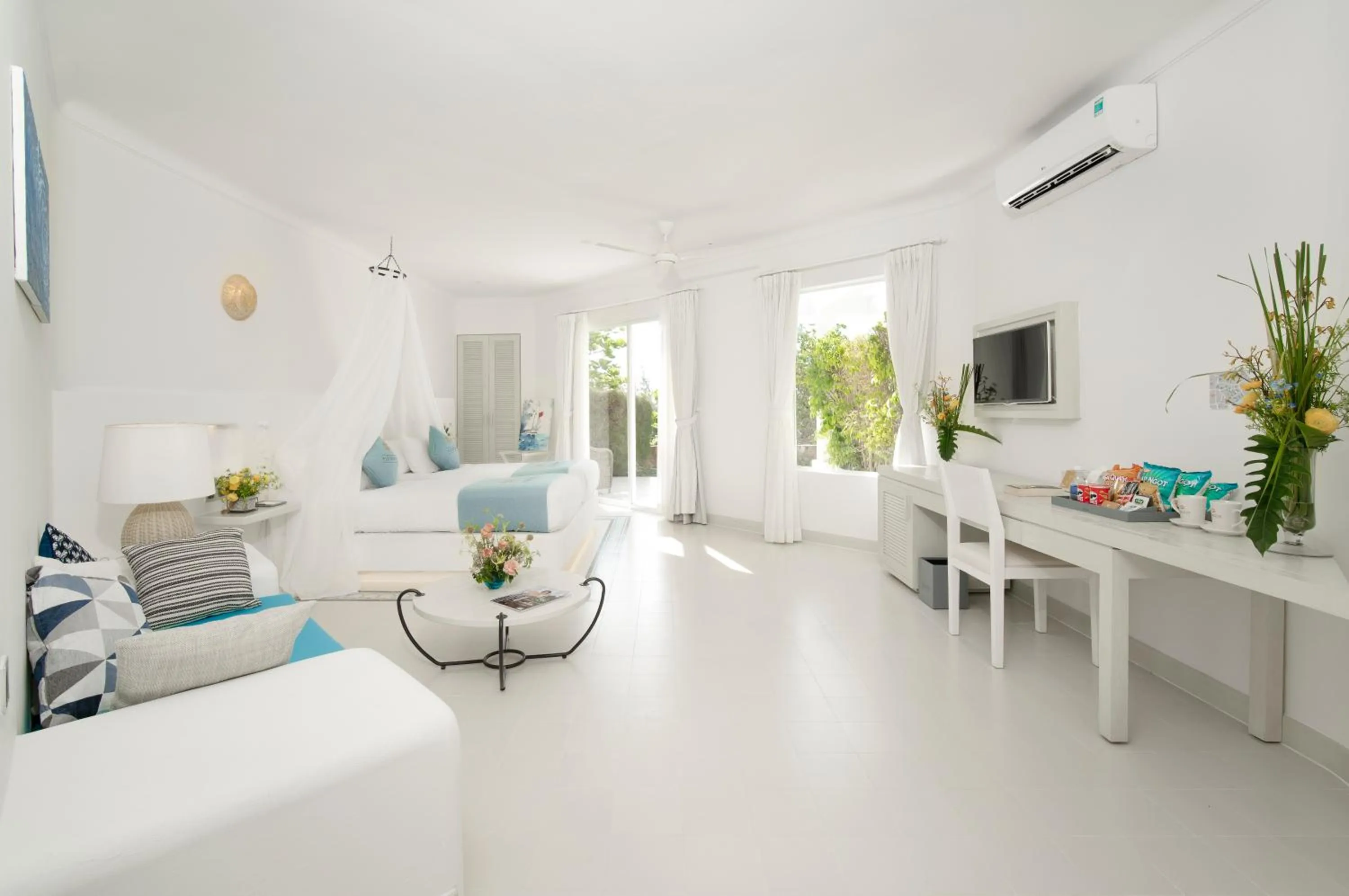 Pavillion Bungalow Twin in Fleur de Lys Resort & Spa Long Hai