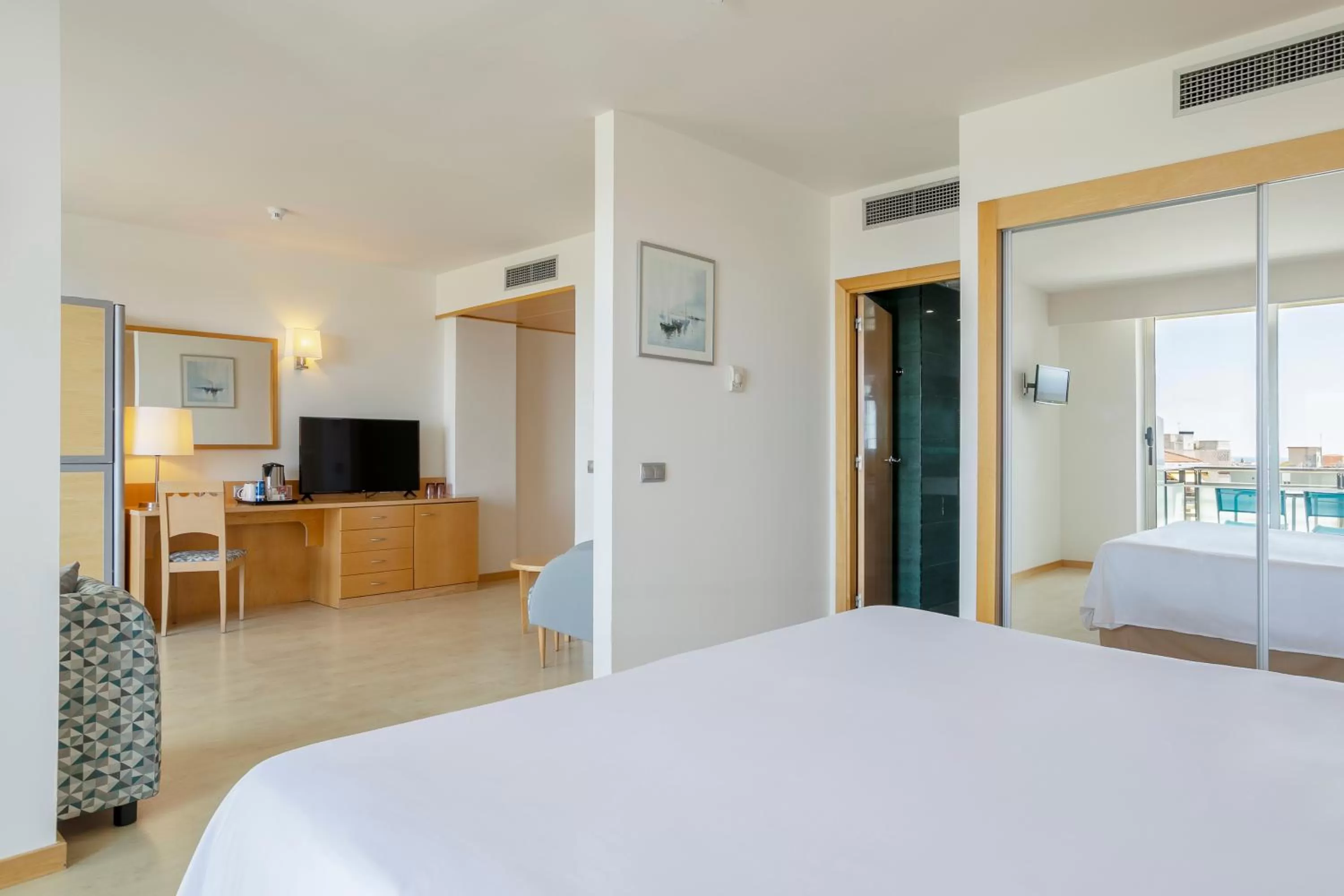 Junior Suite Ocean View in Sol Port Cambrils Hotel