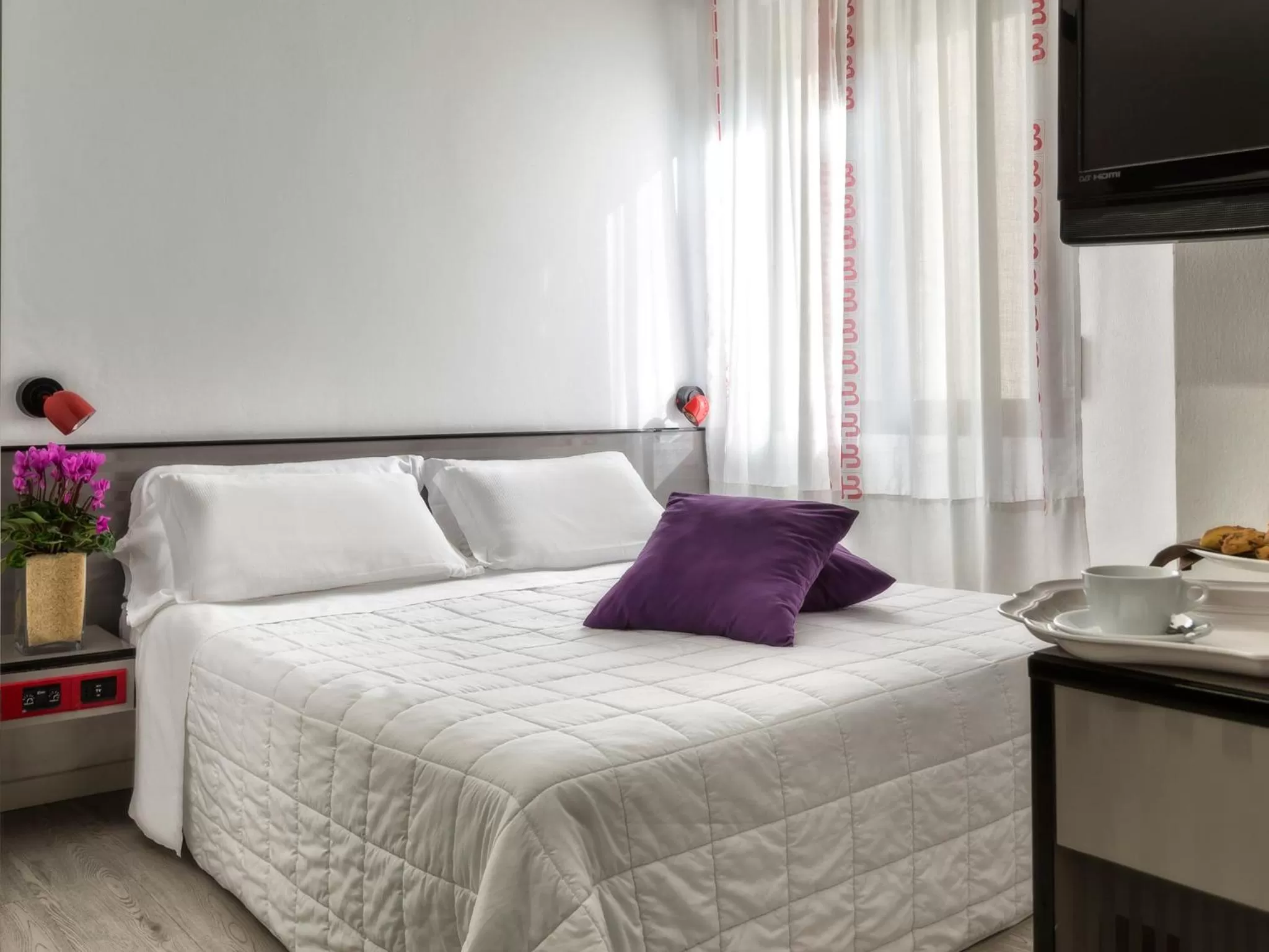 Economy Double Room (1 Adult) in Hotel Boemia