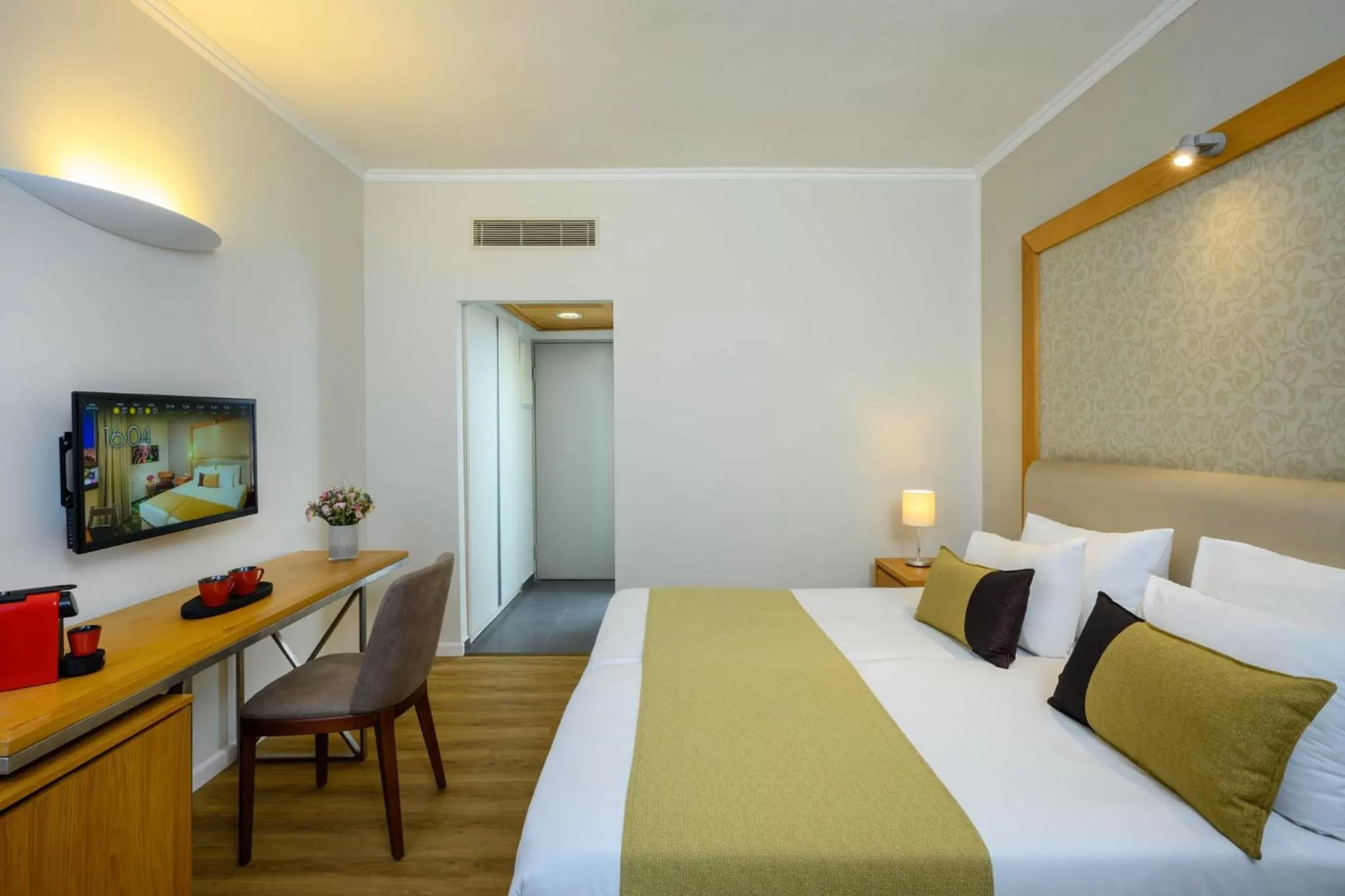 Superior Double or Twin Room in Prima Park Hotel Jerusalem