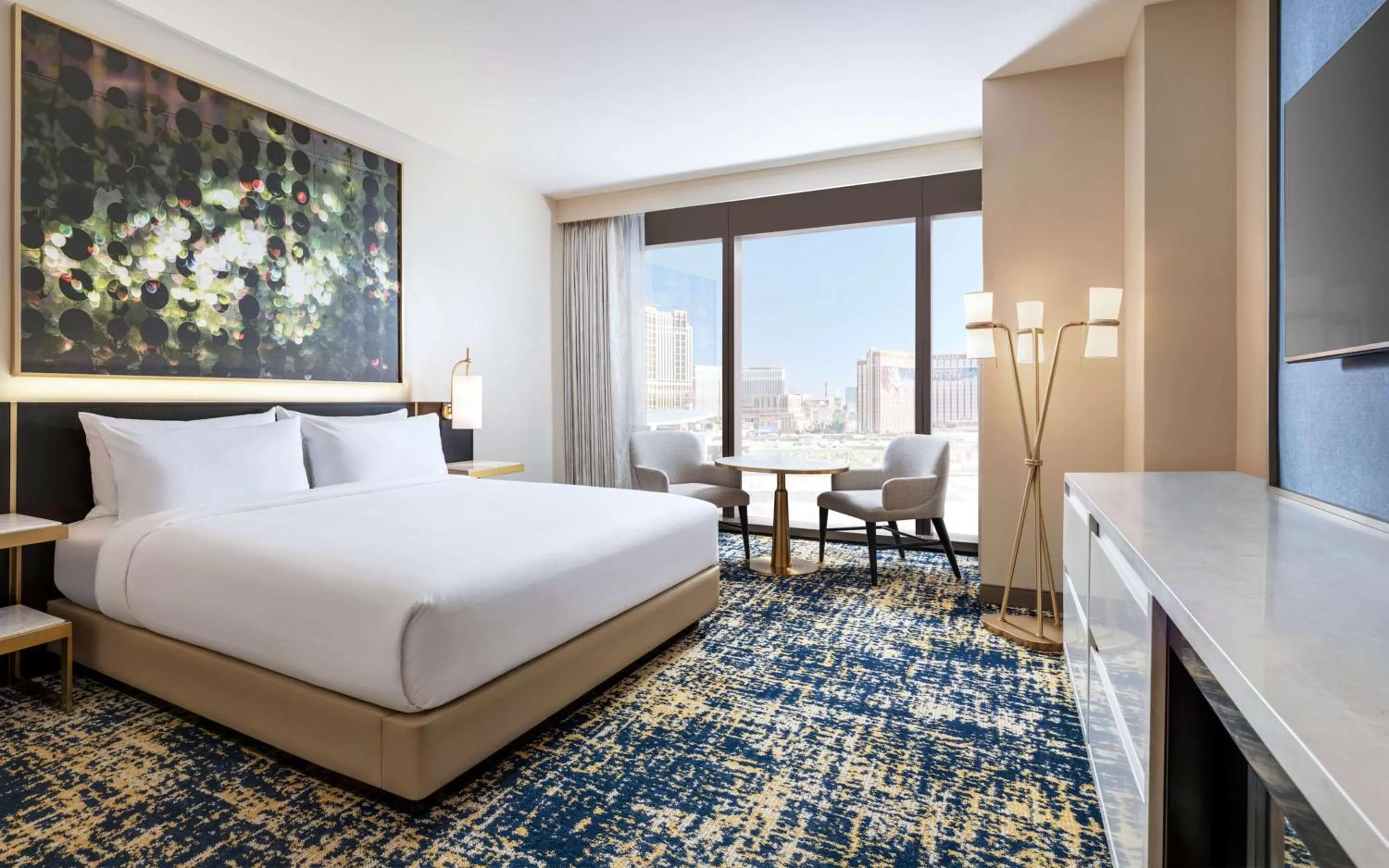 Panoramic View Deluxe Hearing Accessible - One King Bed in Las Vegas Hilton At Resorts World