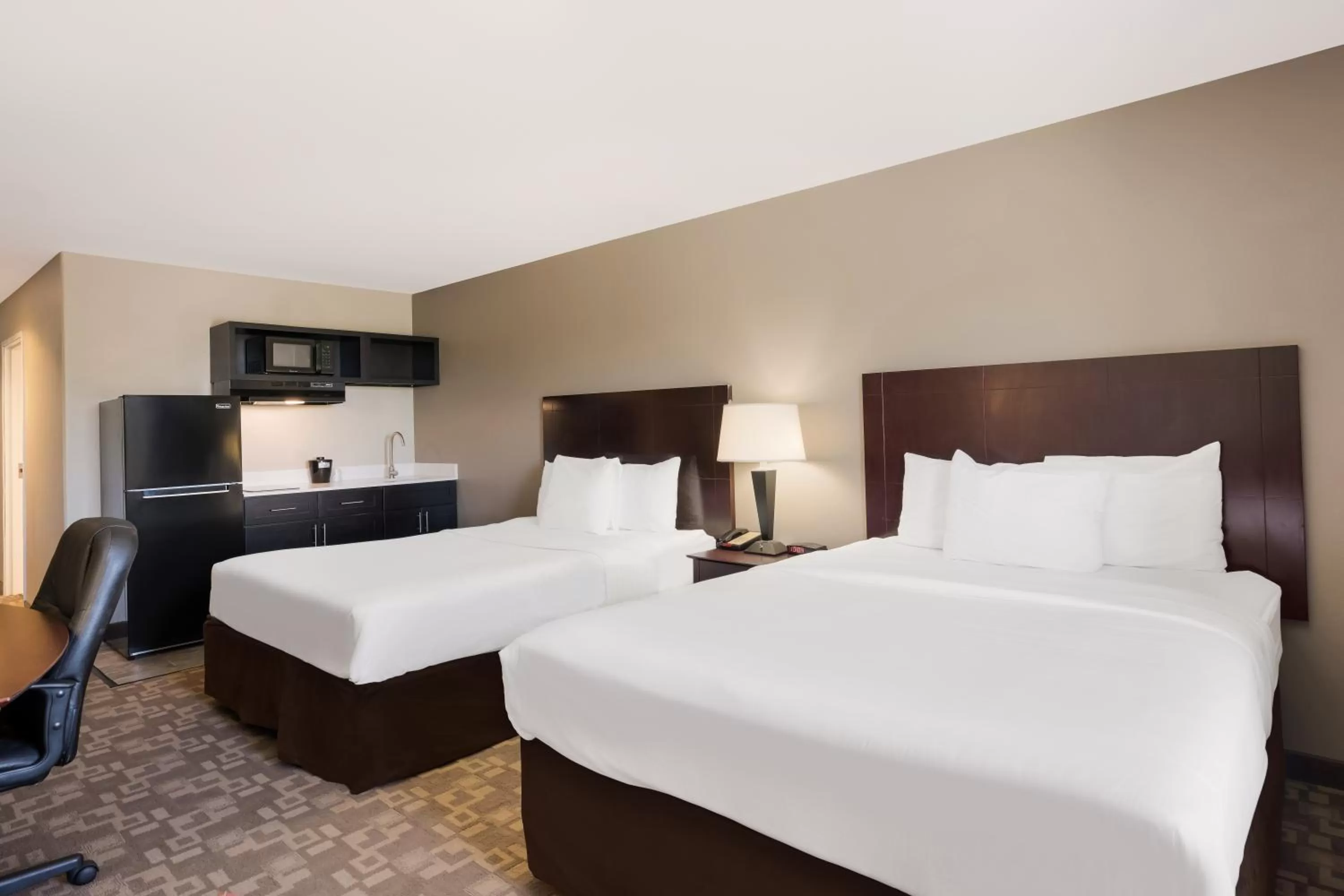 2 Queen Beds, Suite, Nonsmoking, Accessible, Kitchenette in Suburban Studios Berwick - Morgan City