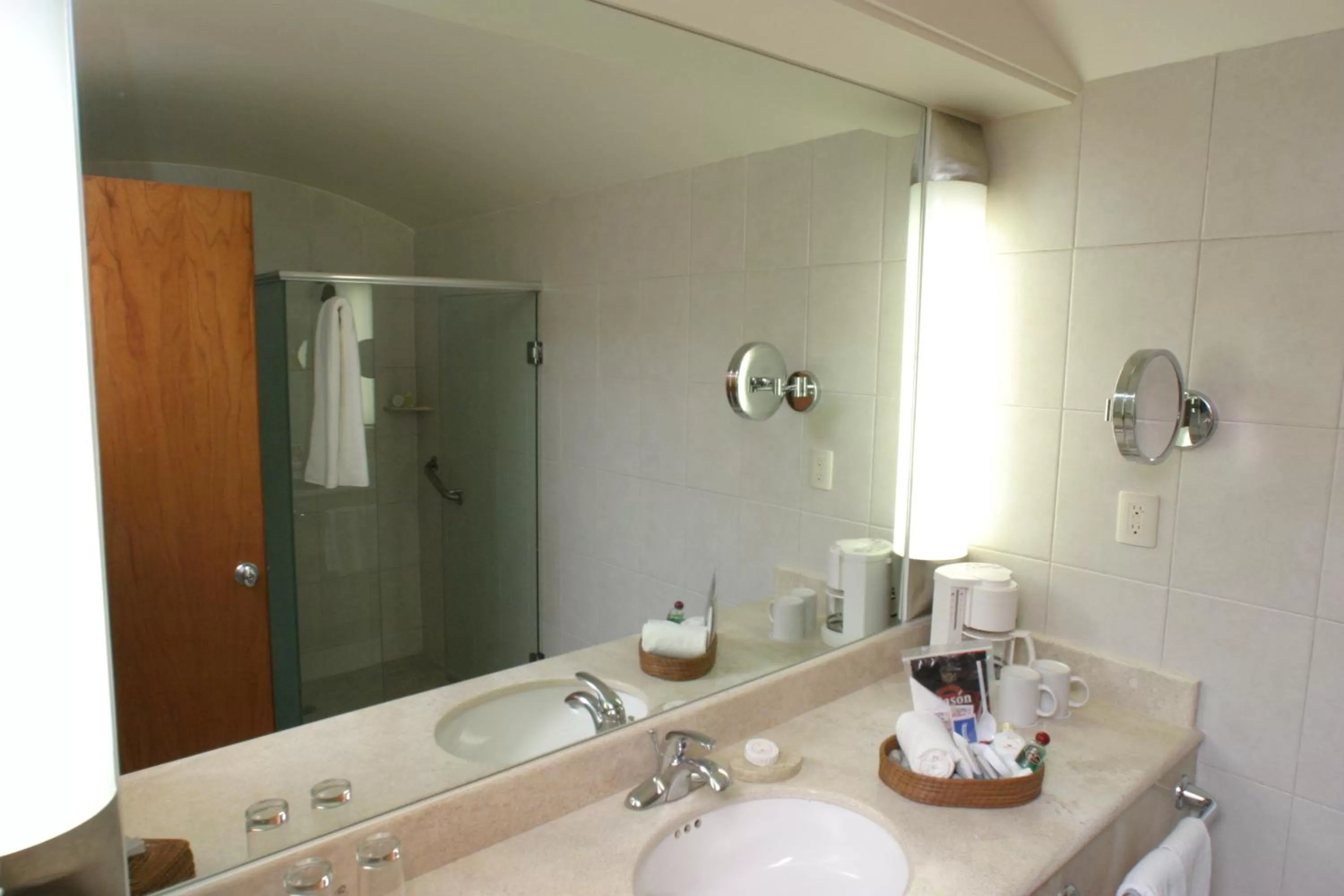 Superior King Room (2 Adults + 1 Child) in Barceló Gran Faro Los Cabos