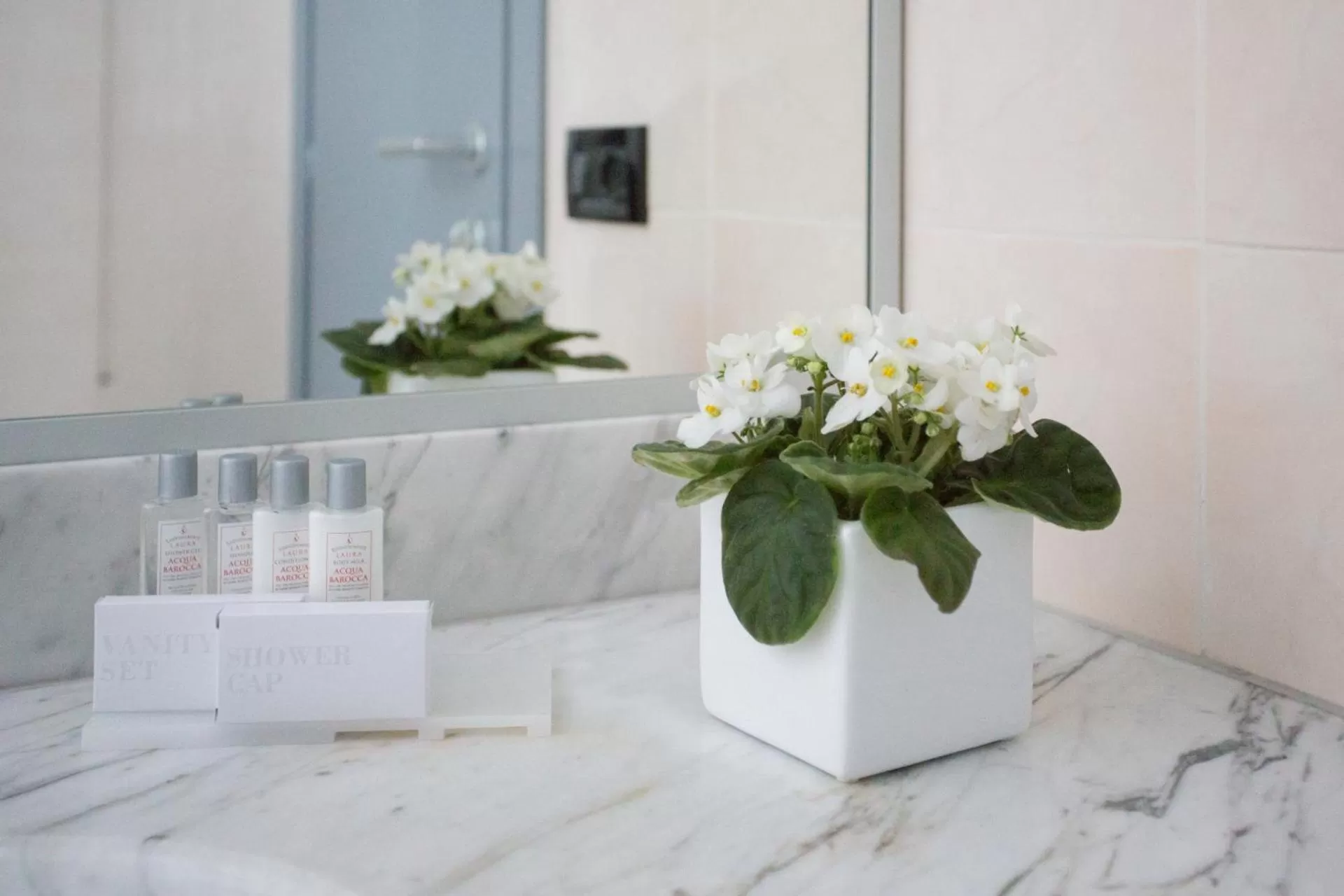 Superior Double or Twin Room in Raffaello Hotel & Mooka Restaurant