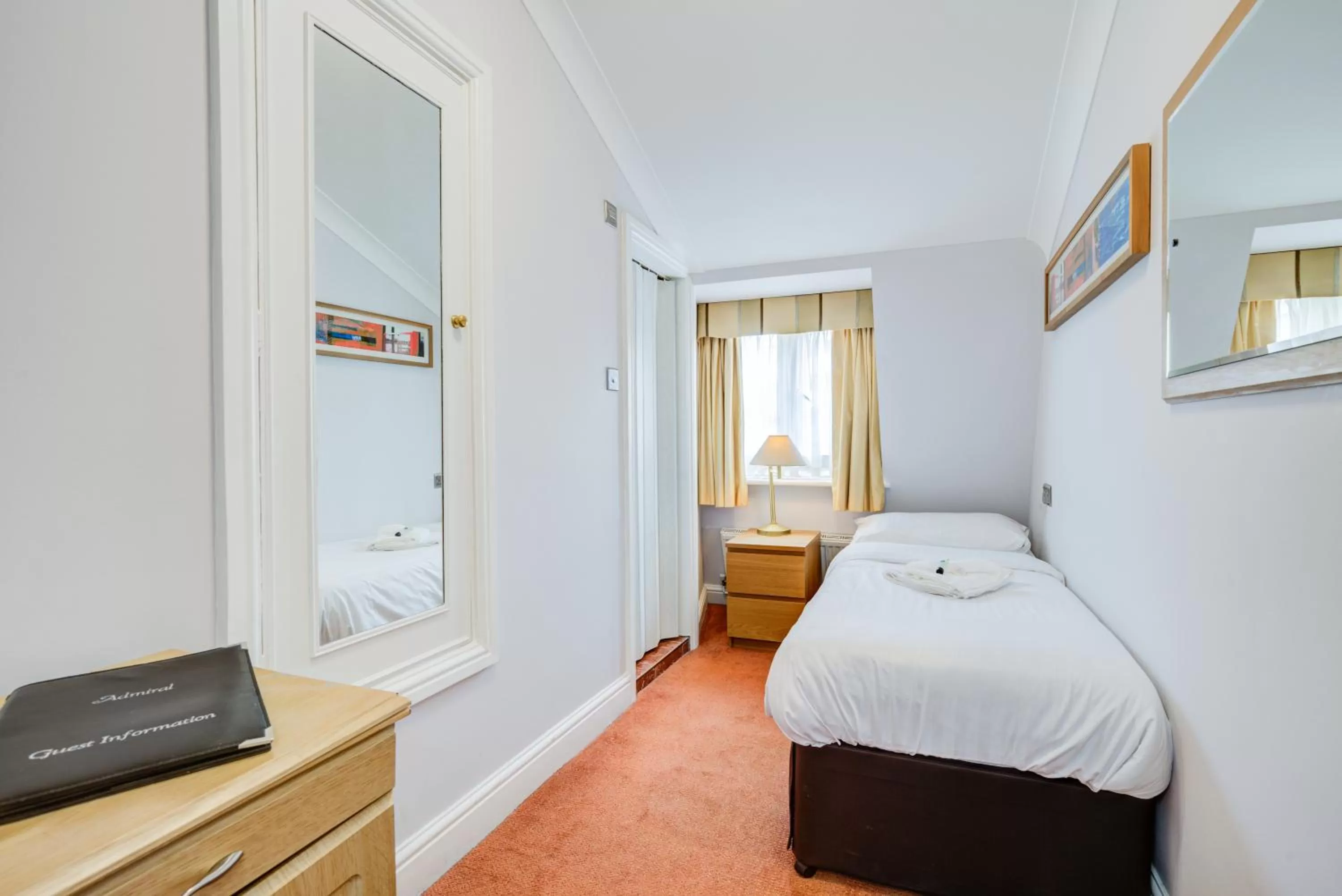 Standard Single Room in KingswayPark Hotel at Park Avenue