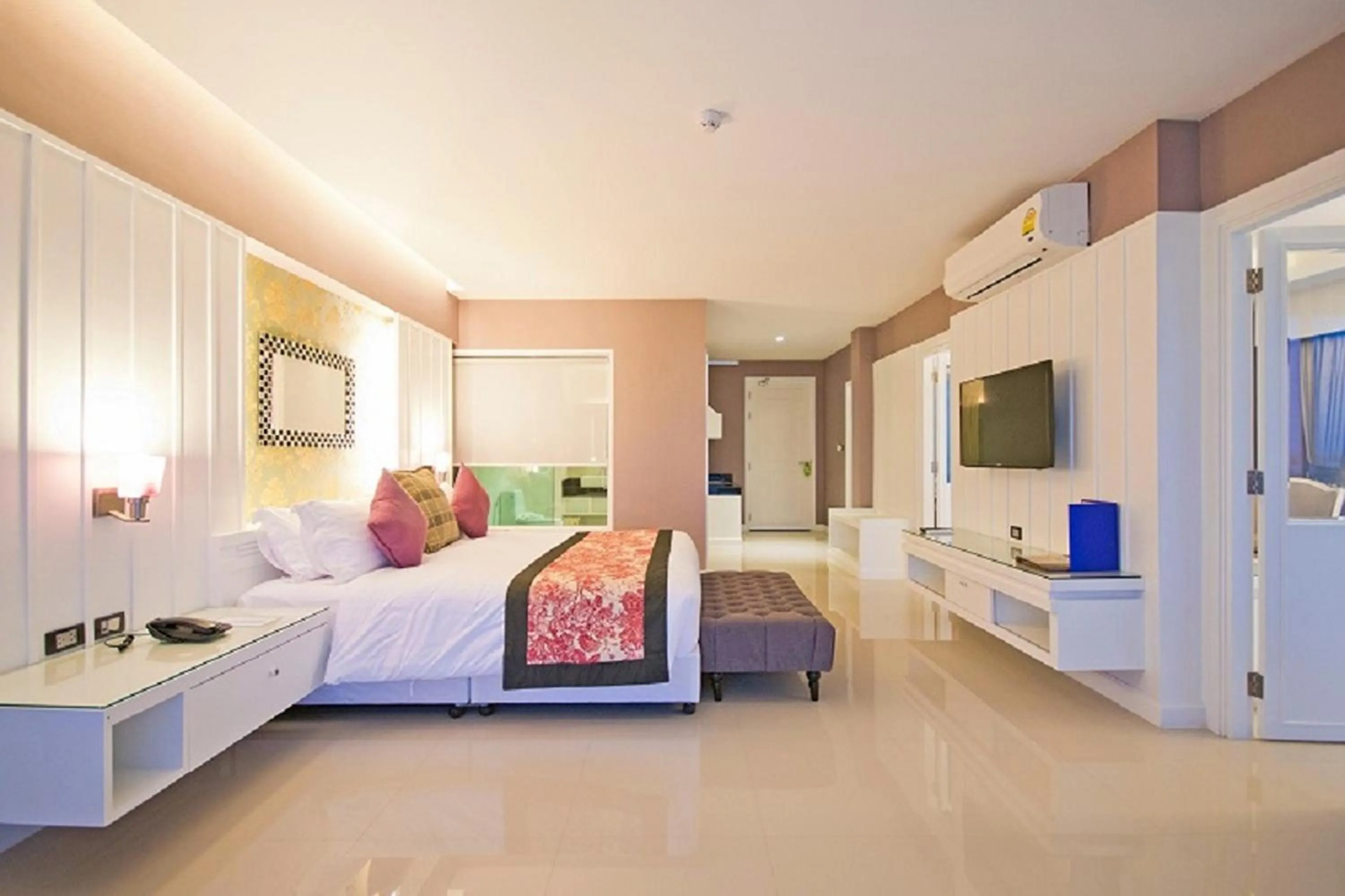  Suite in The Par Phuket SHA Plus