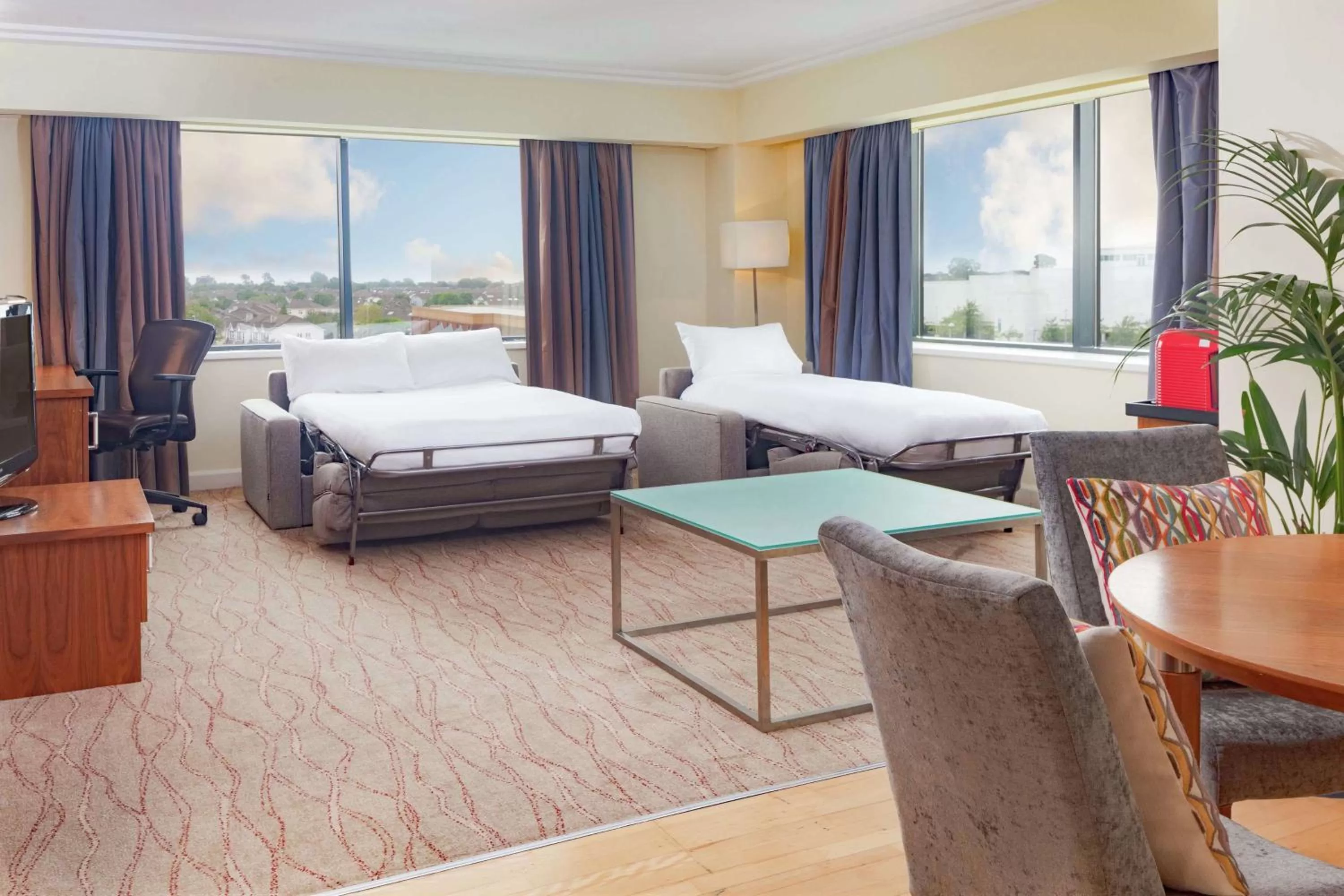 King Suite with Lounge Area in Hilton Dublin Airport