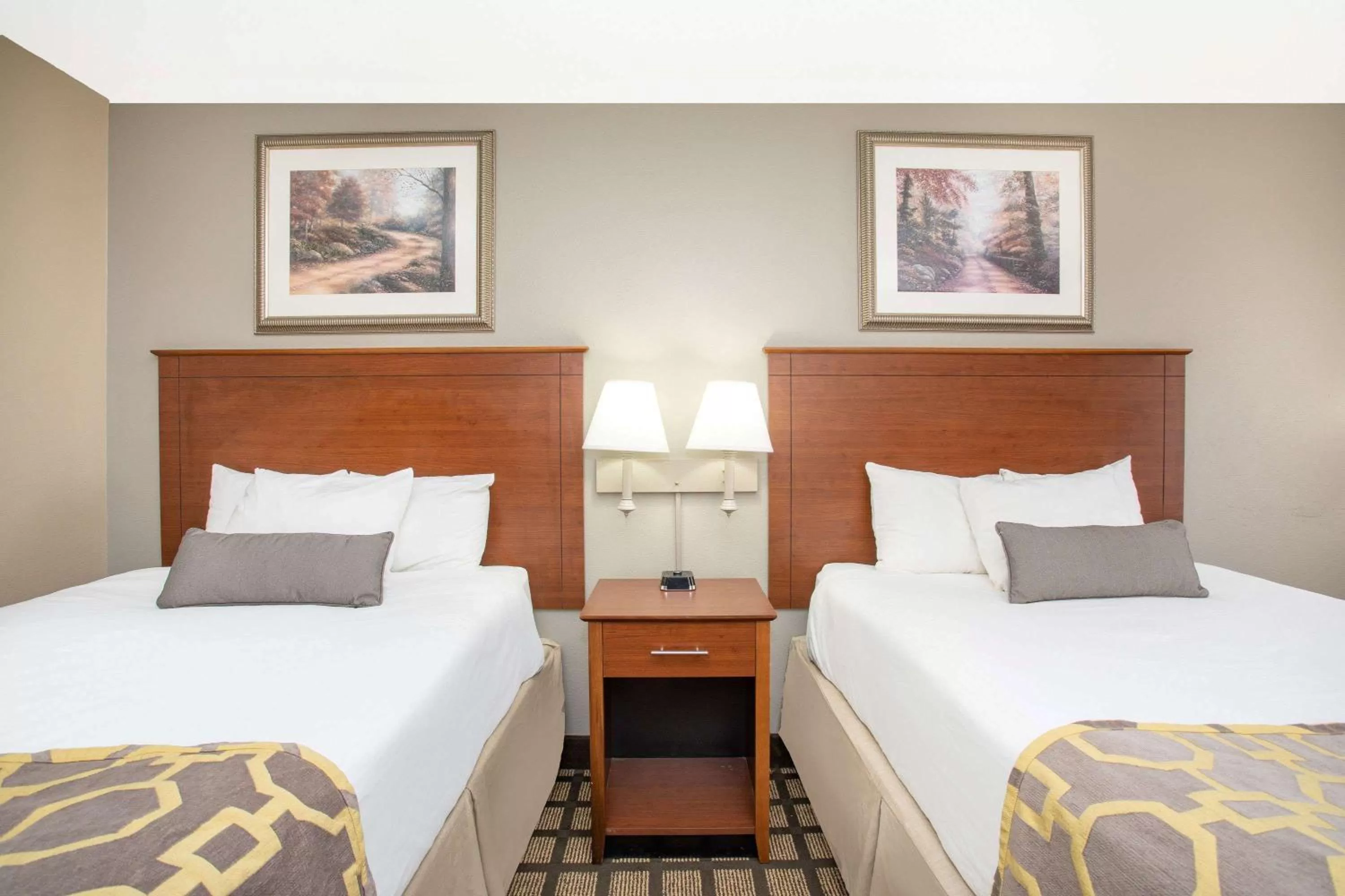 Studio Suite with Two Double Beds - Non-Smoking in Baymont by Wyndham Hays