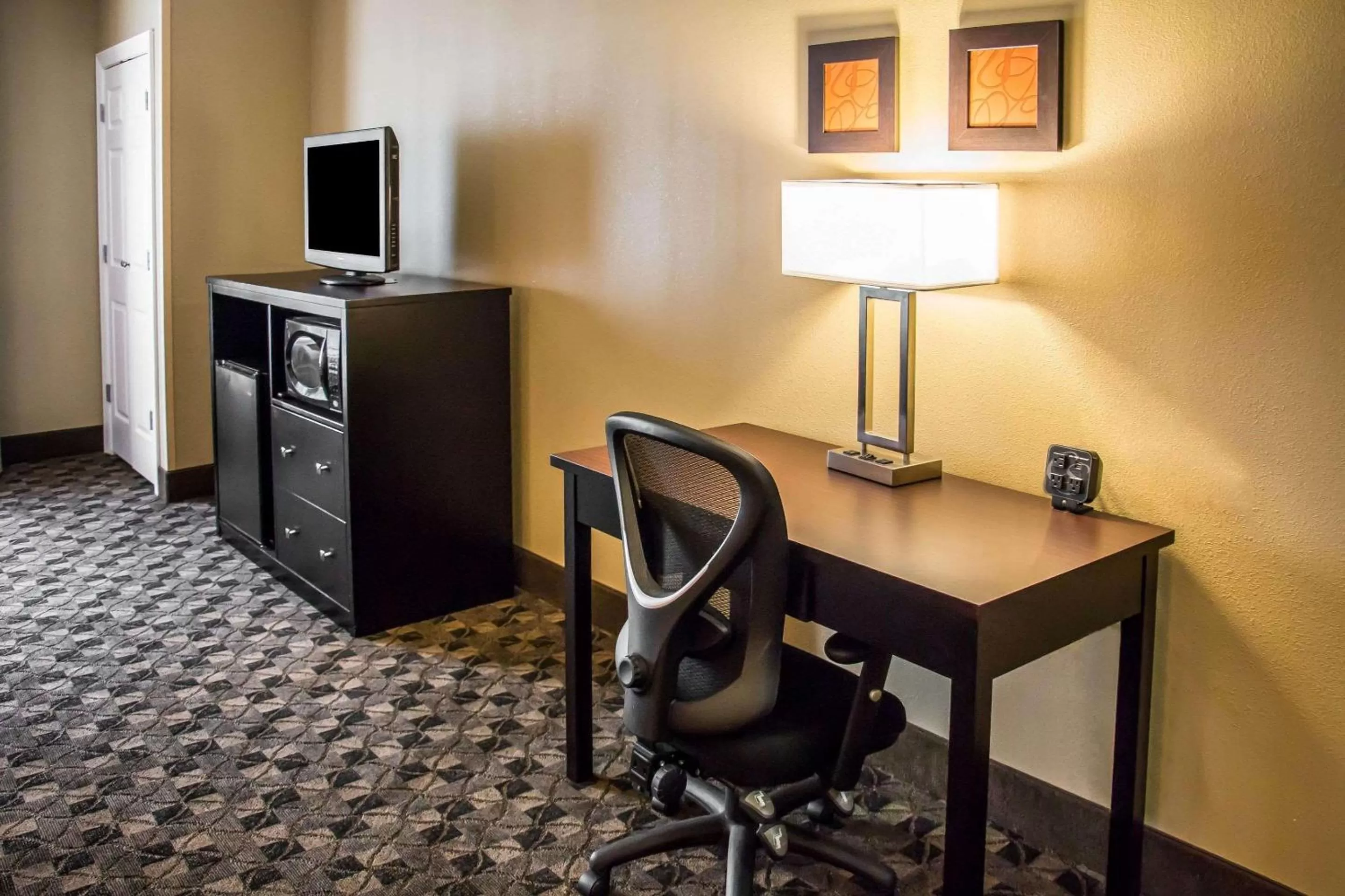 King Suite - Non-Smoking in Spark by Hilton Bluffton Hilton Head Island