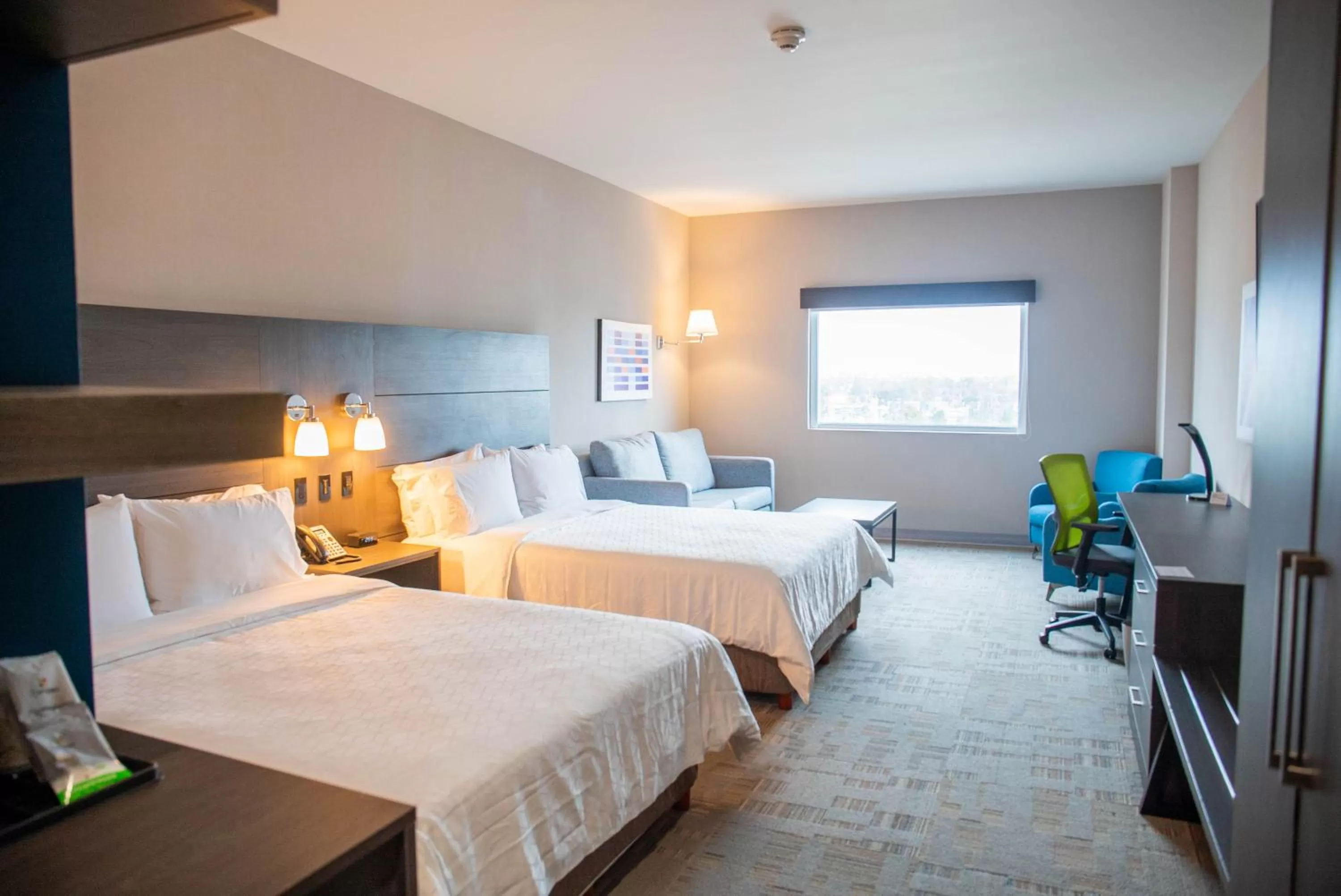 Queen Suite with Two Queen Beds in Holiday Inn Express & Suites - Tijuana Otay by IHG