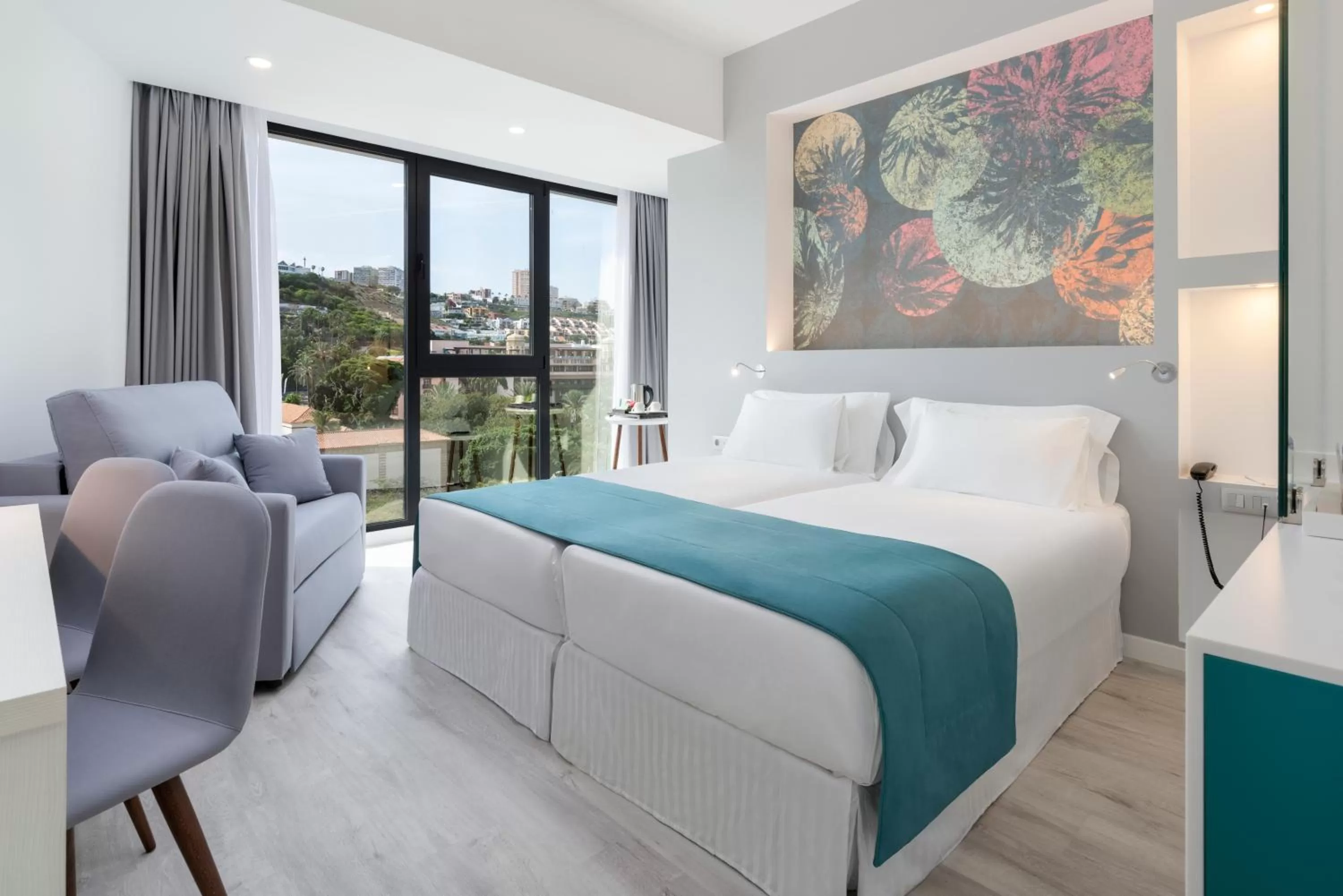 Family Room in Occidental Las Palmas