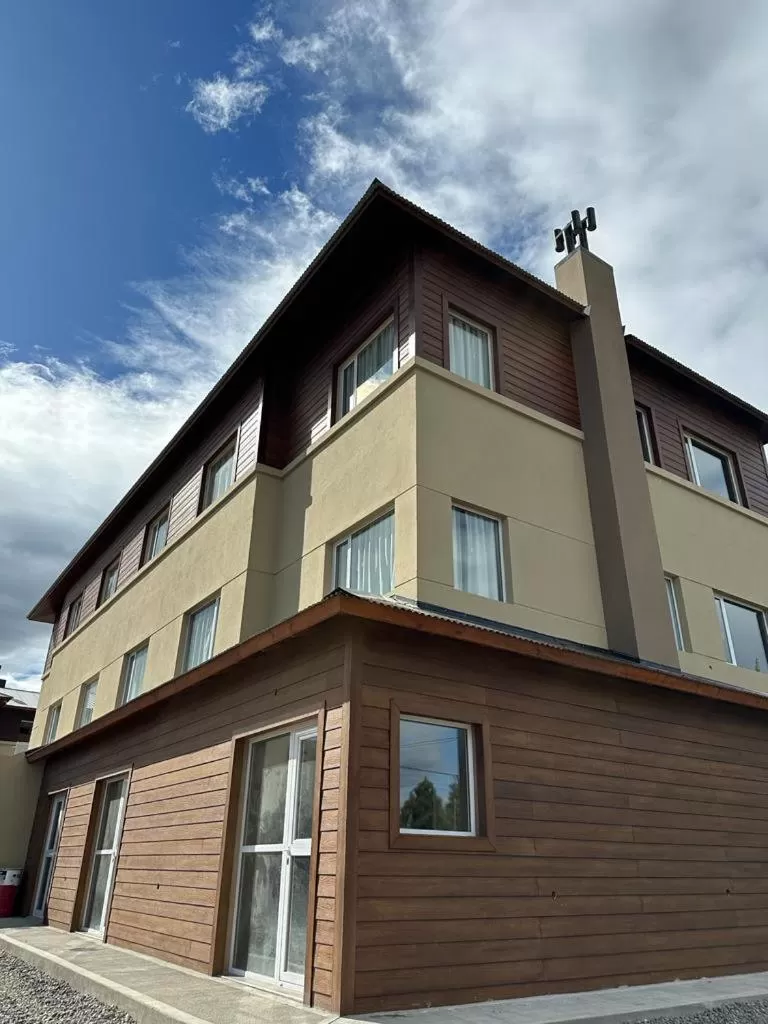 Deluxe Triple Room in Tierra Tehuelche Hostería y Aparts