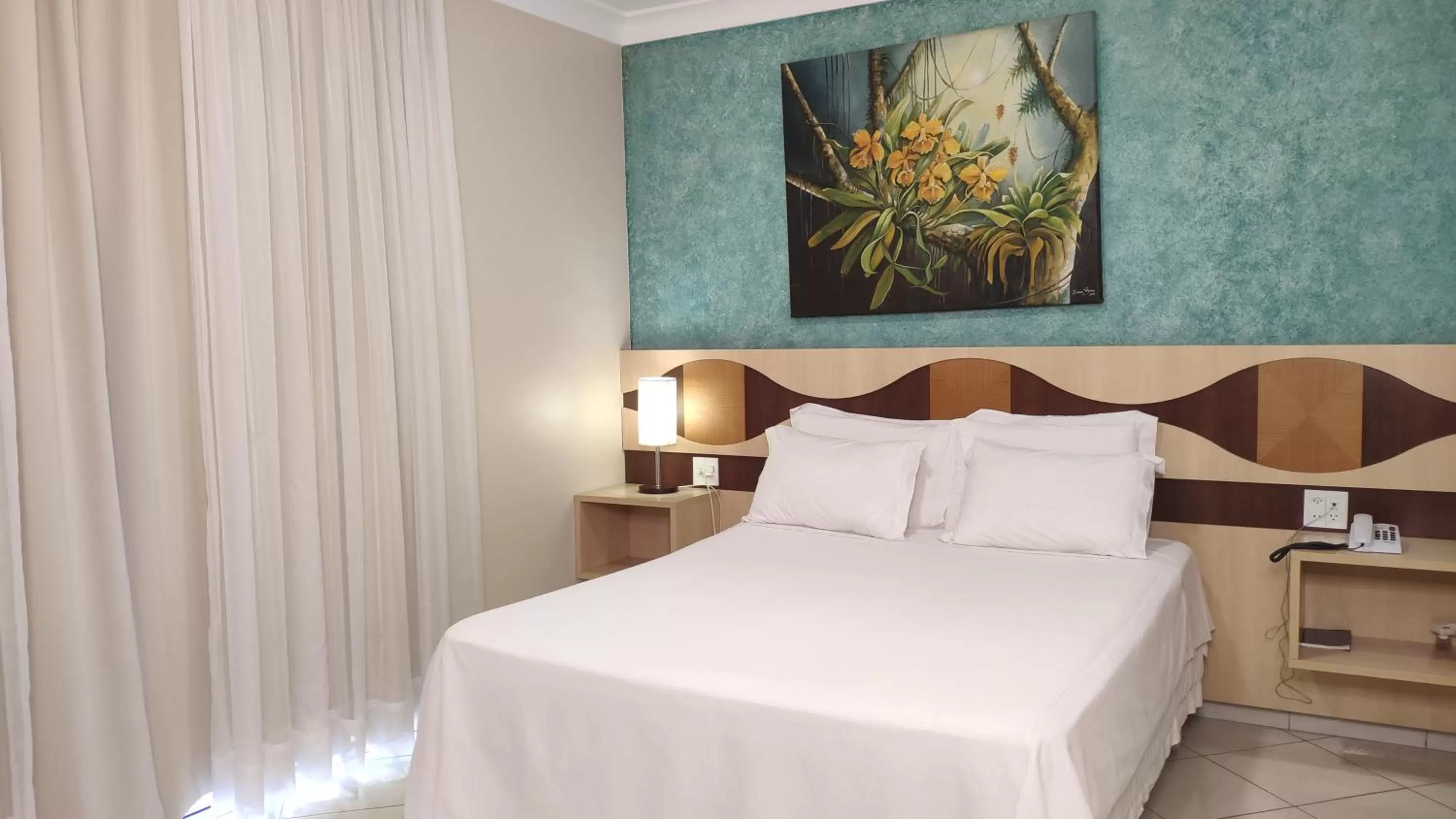 Apartment with Lake View - single occupancy in Hotel Lago Dourado