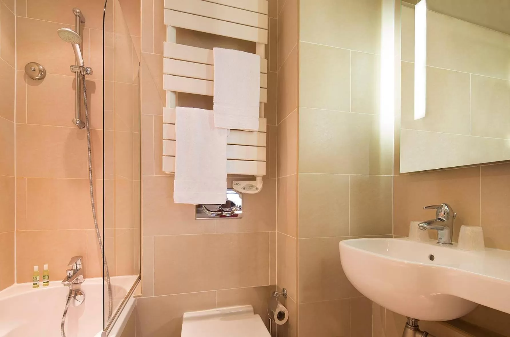 Classic Single Room in Hôtel Pavillon Bastille